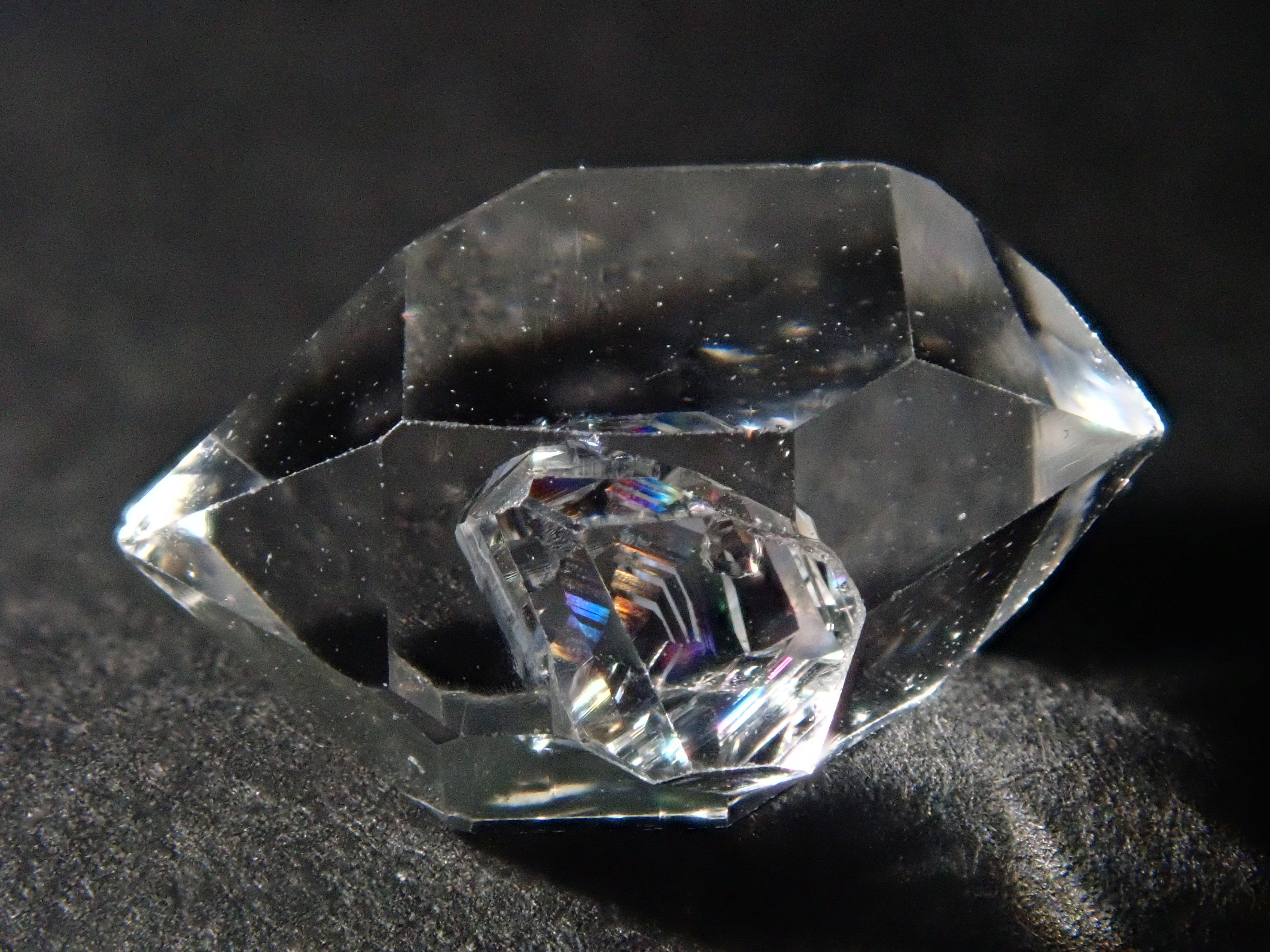 1顆美國赫基默鑽石(水晶)💎(生育型)《多買有優惠》