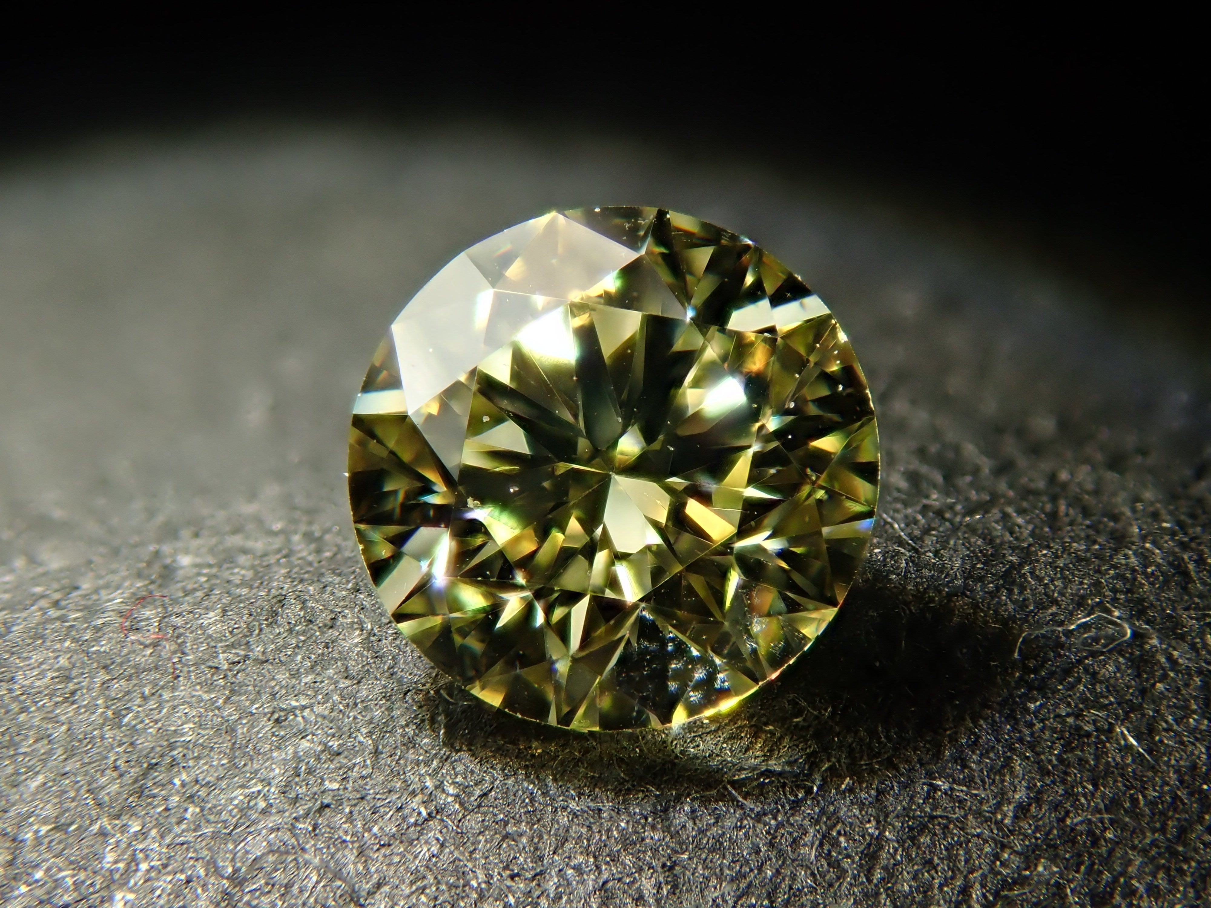 イエローダイヤモンド 4mm/0.261ctルース(LIGHT YELLOW, VS-2, VeryGood)(セミオーダーメイドセット)