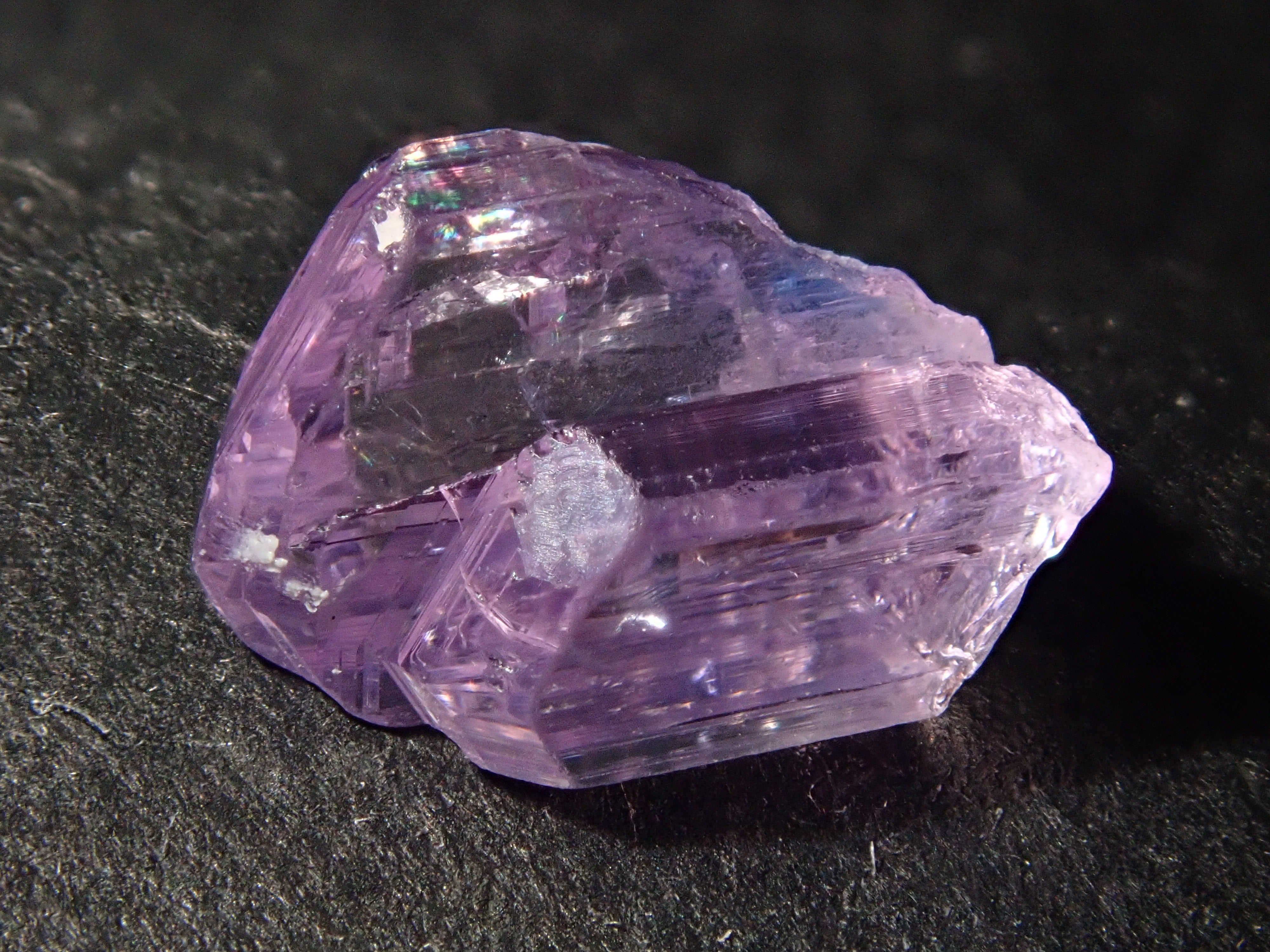 【12543492掲載】タンザニア産ピンクゾイサイト 1.581ct原石