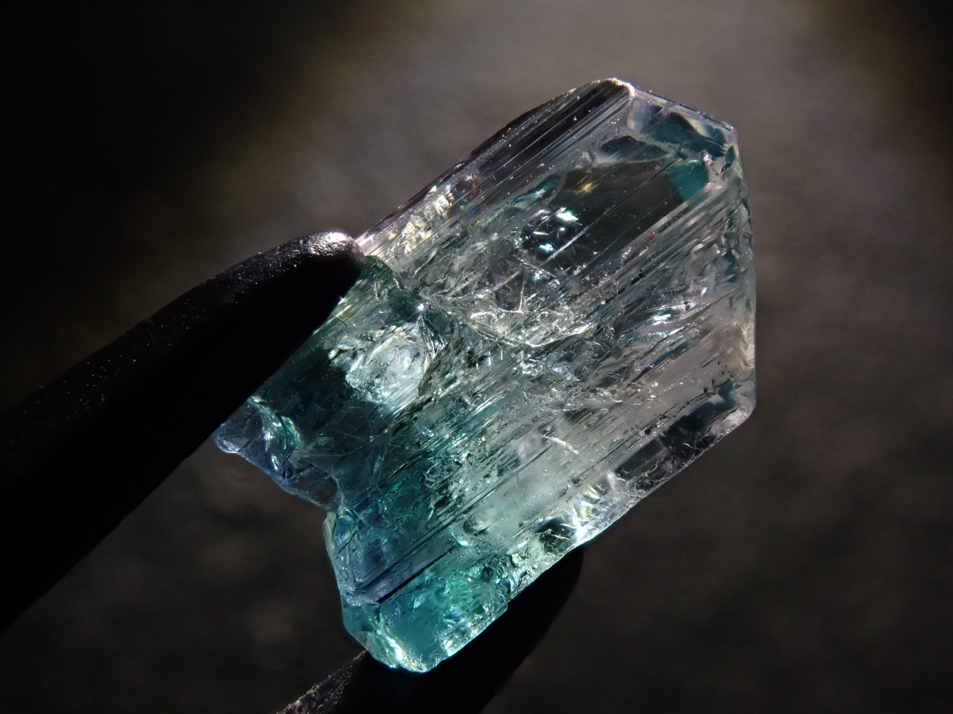 【12543391掲載】バイカラーゾイサイト 1.497ct原石