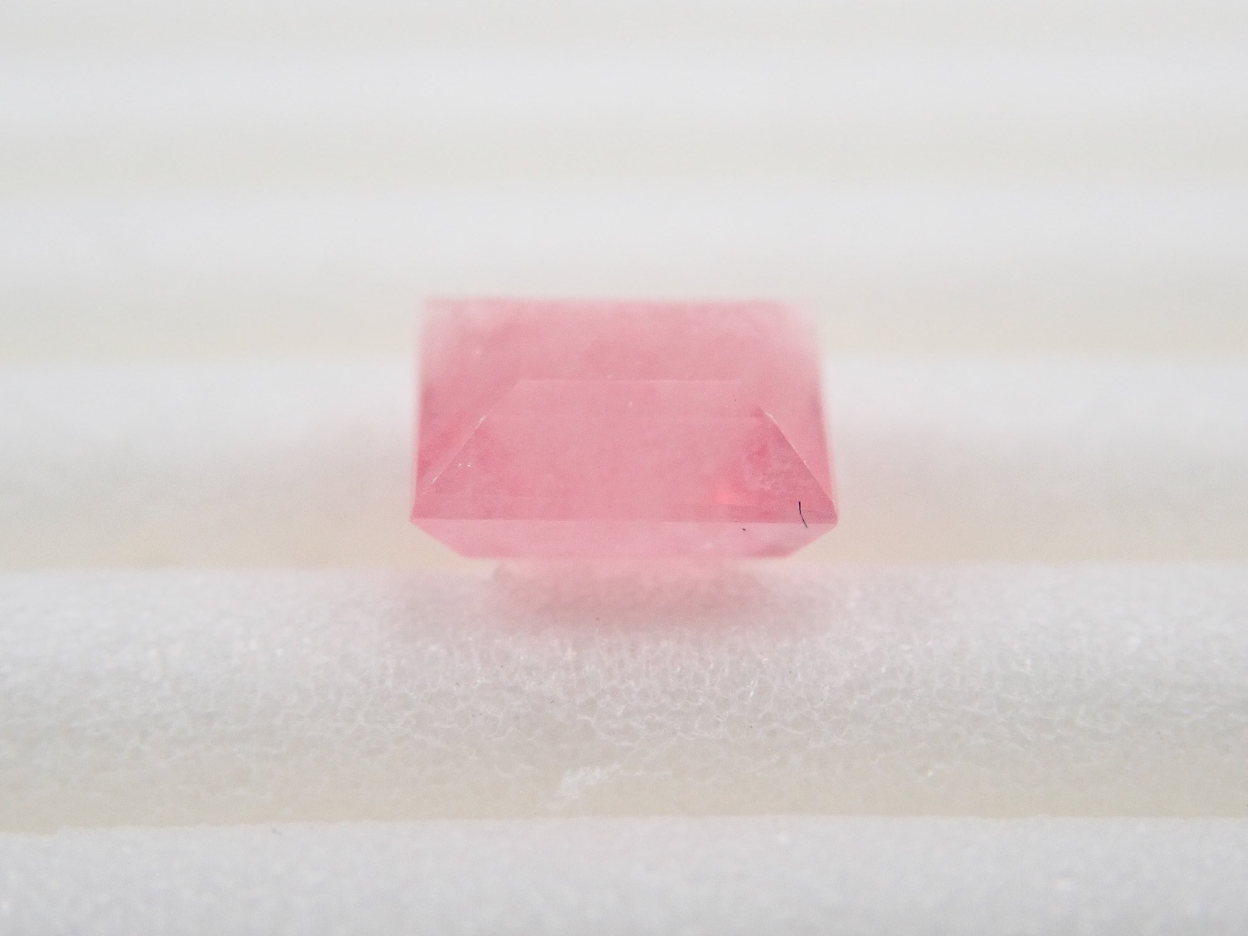 【12543590掲載】グリーンランド産タグトゥパイト 0.420ctルース