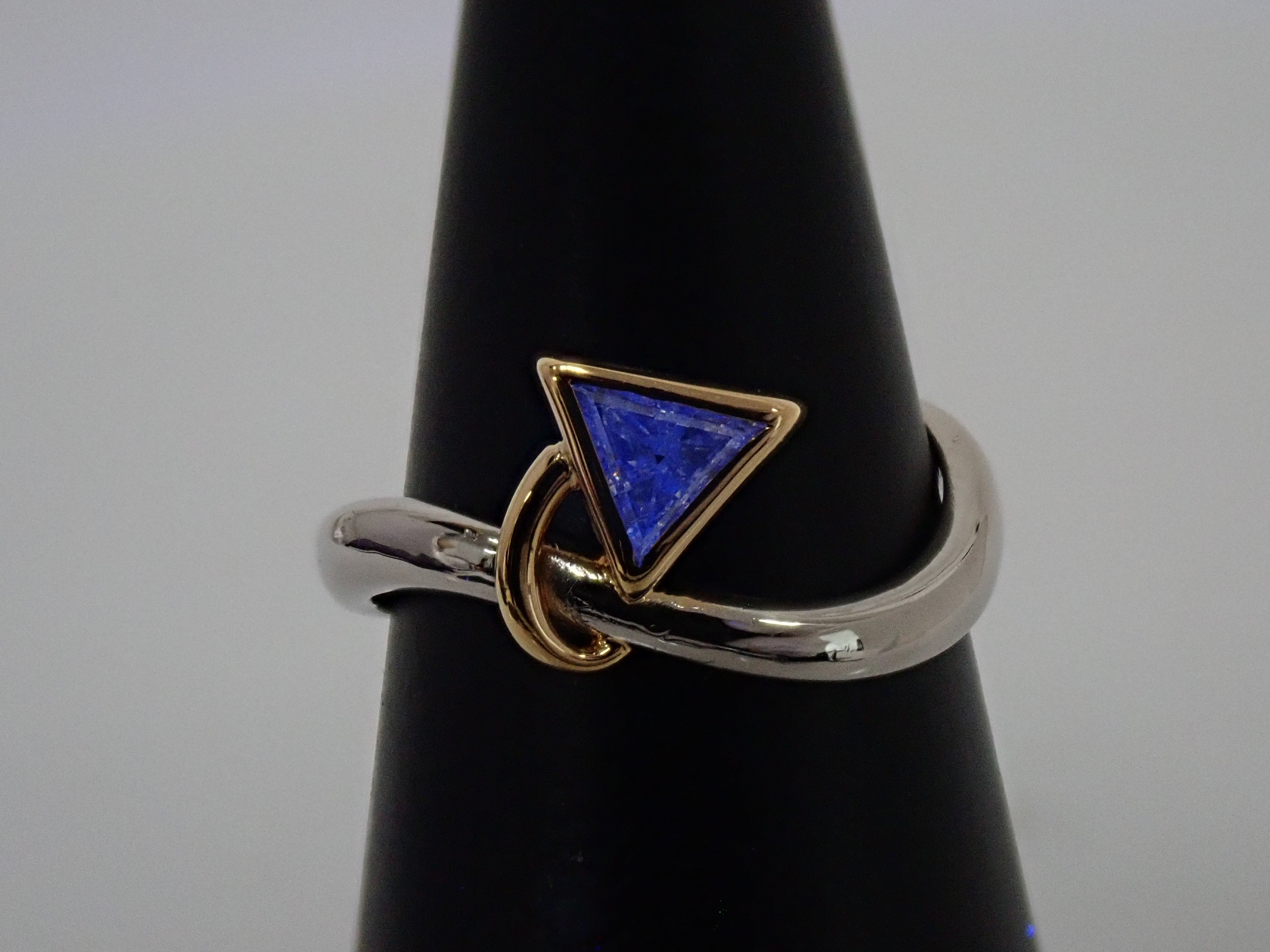 【22602633掲載】【カラフリ】Pt900/K18 ダイヤモンド 0.22ctct リング
