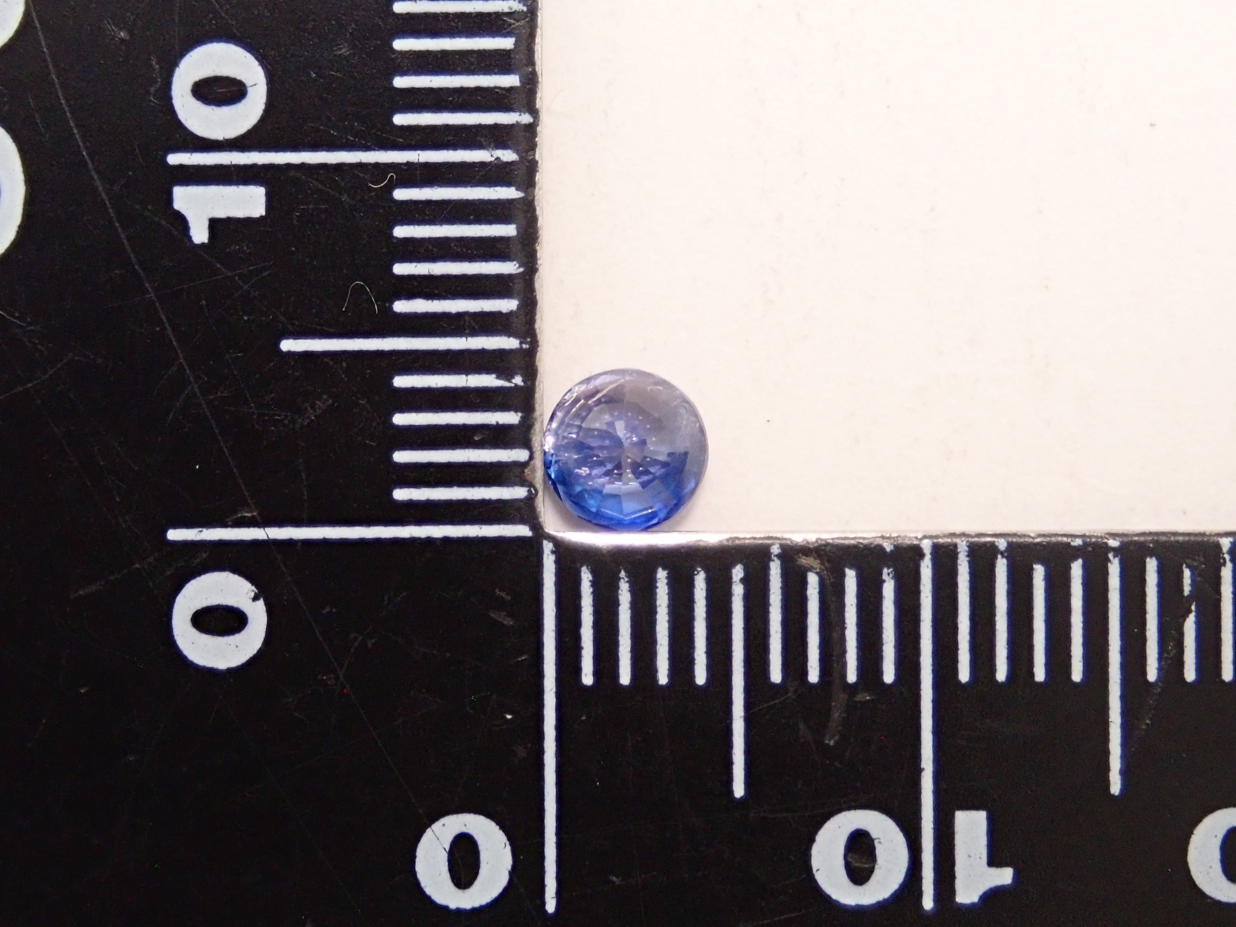 マダガスカル産バイカラーサファイア 0.506ctルース