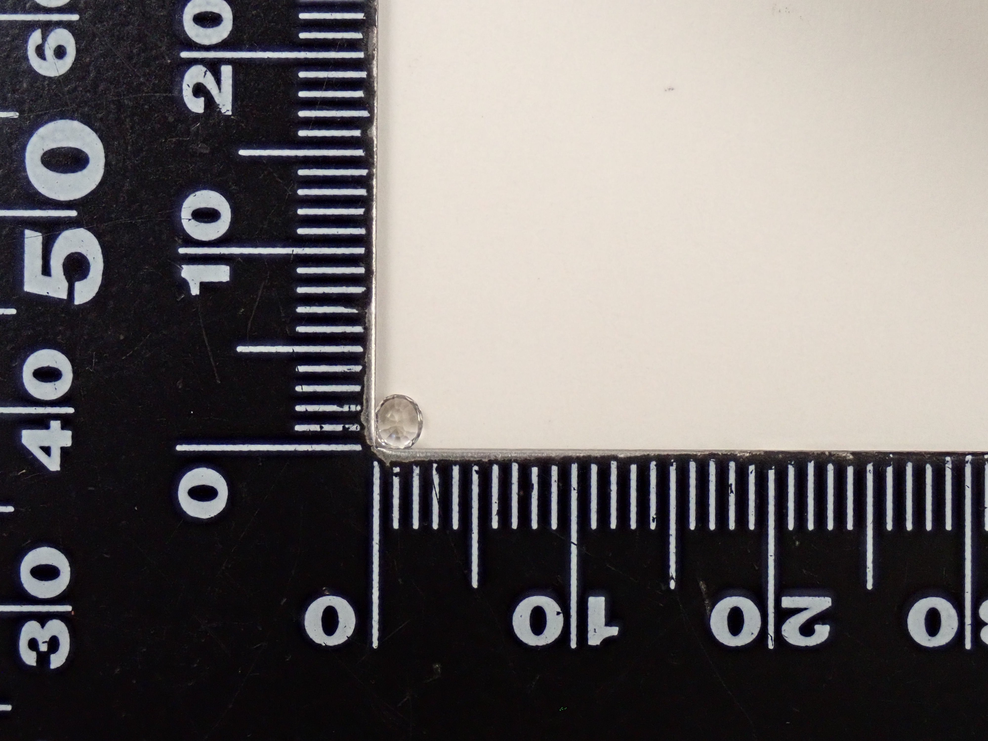 ミャンマー産リューコガーネット 0.108ctルース