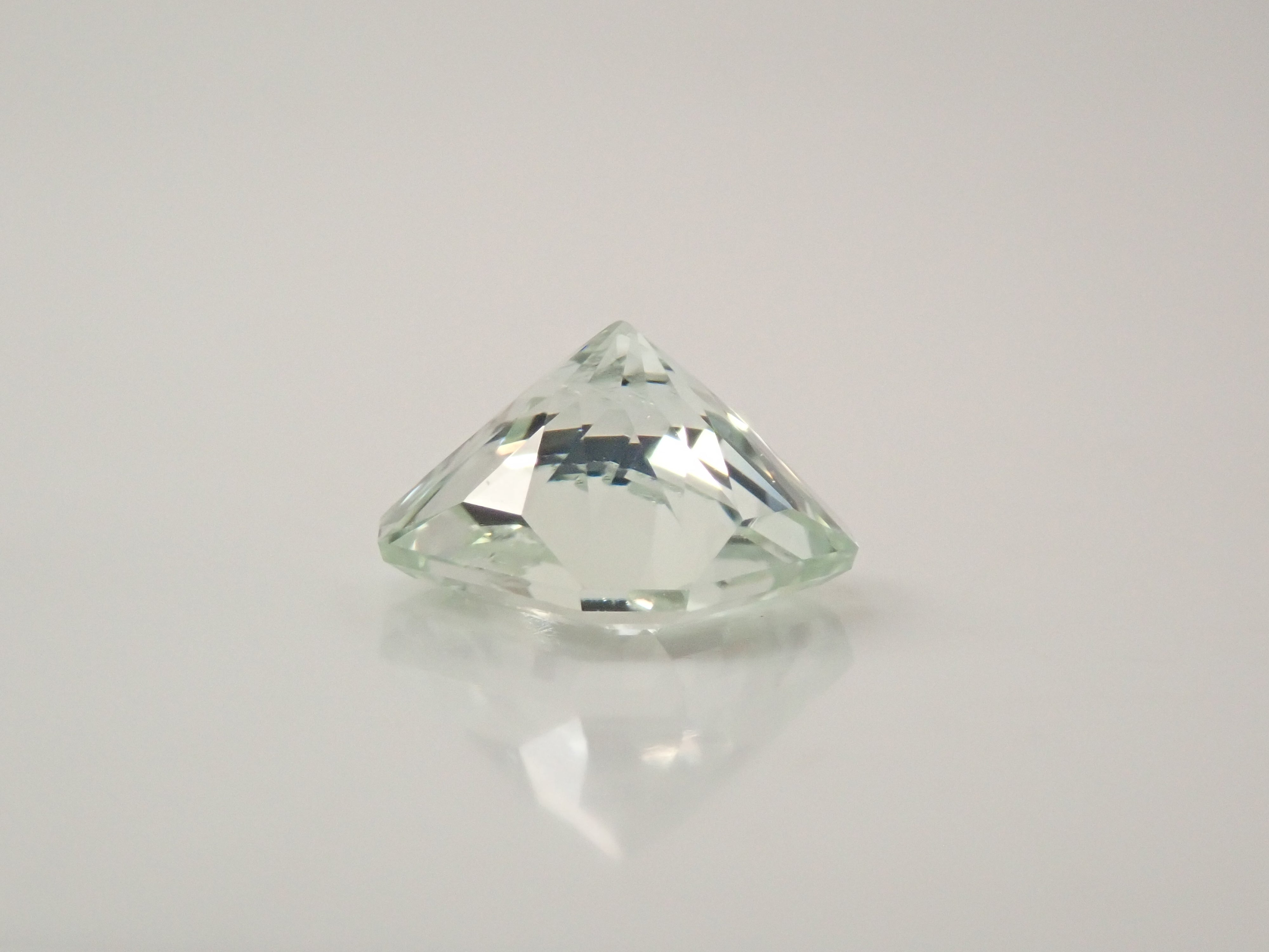 グリーン・スポジュメン 1.997ctルース