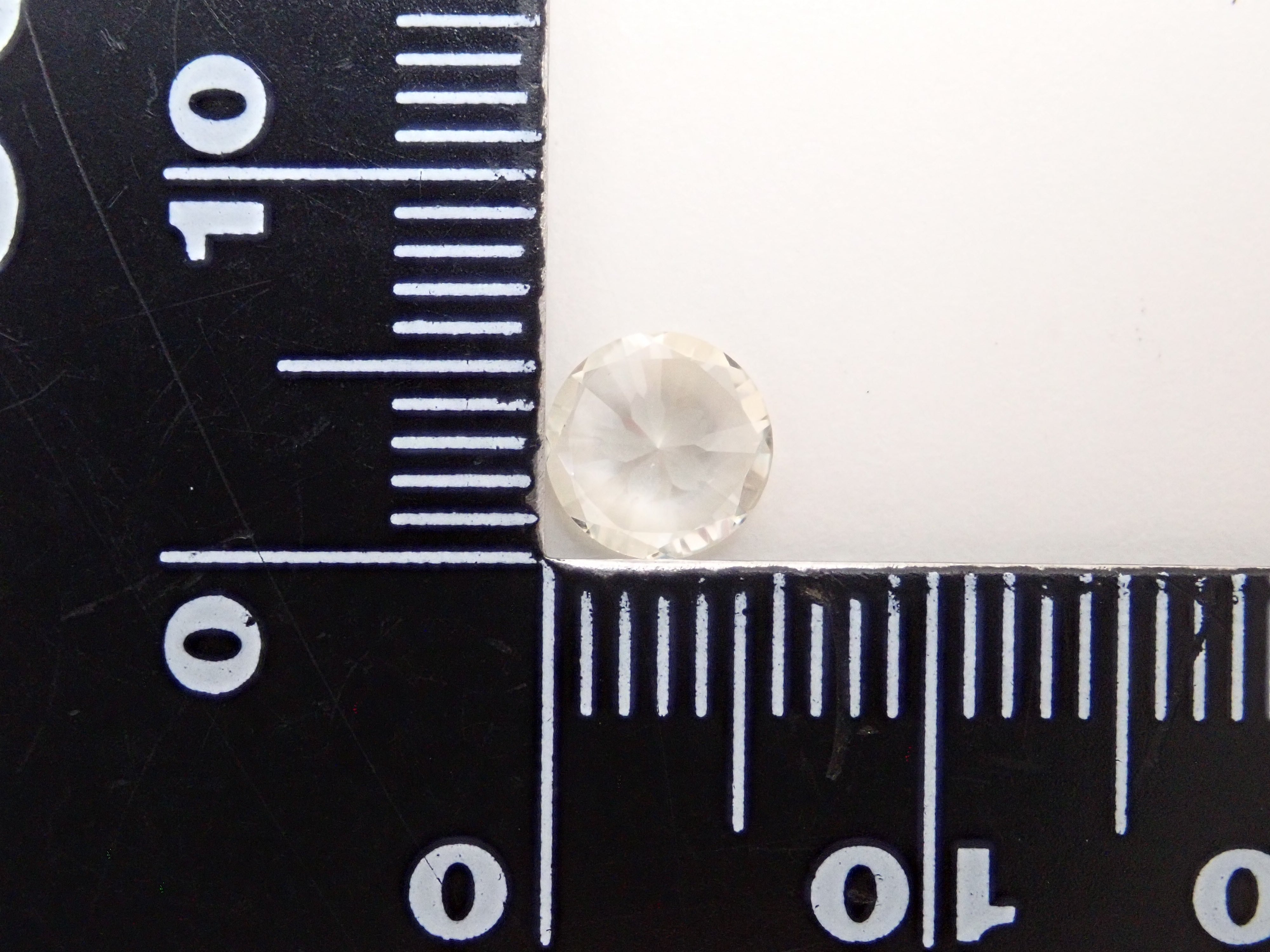 イエローサファイア 0.839ctルース