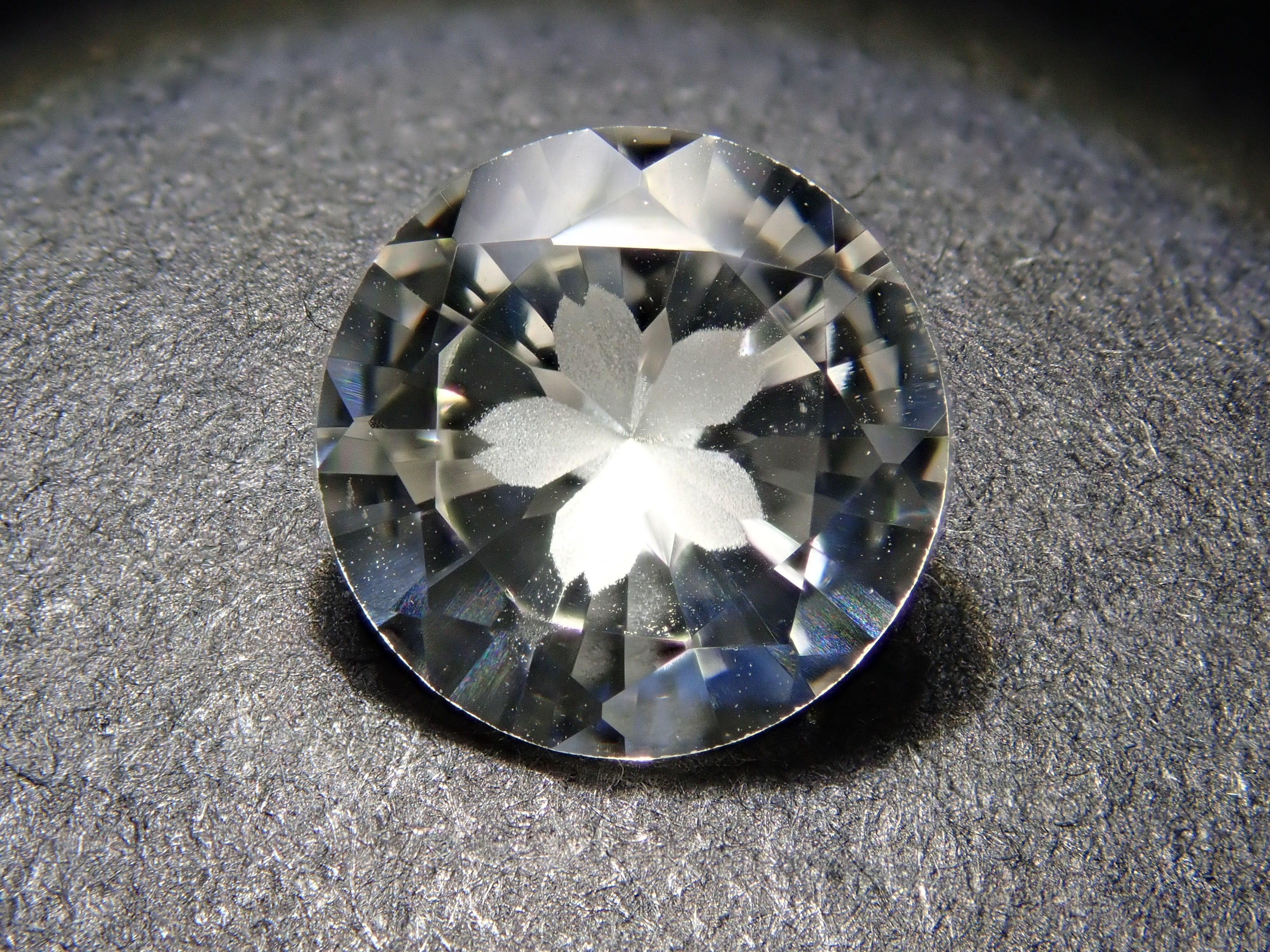 イエローサファイア 0.839ctルース