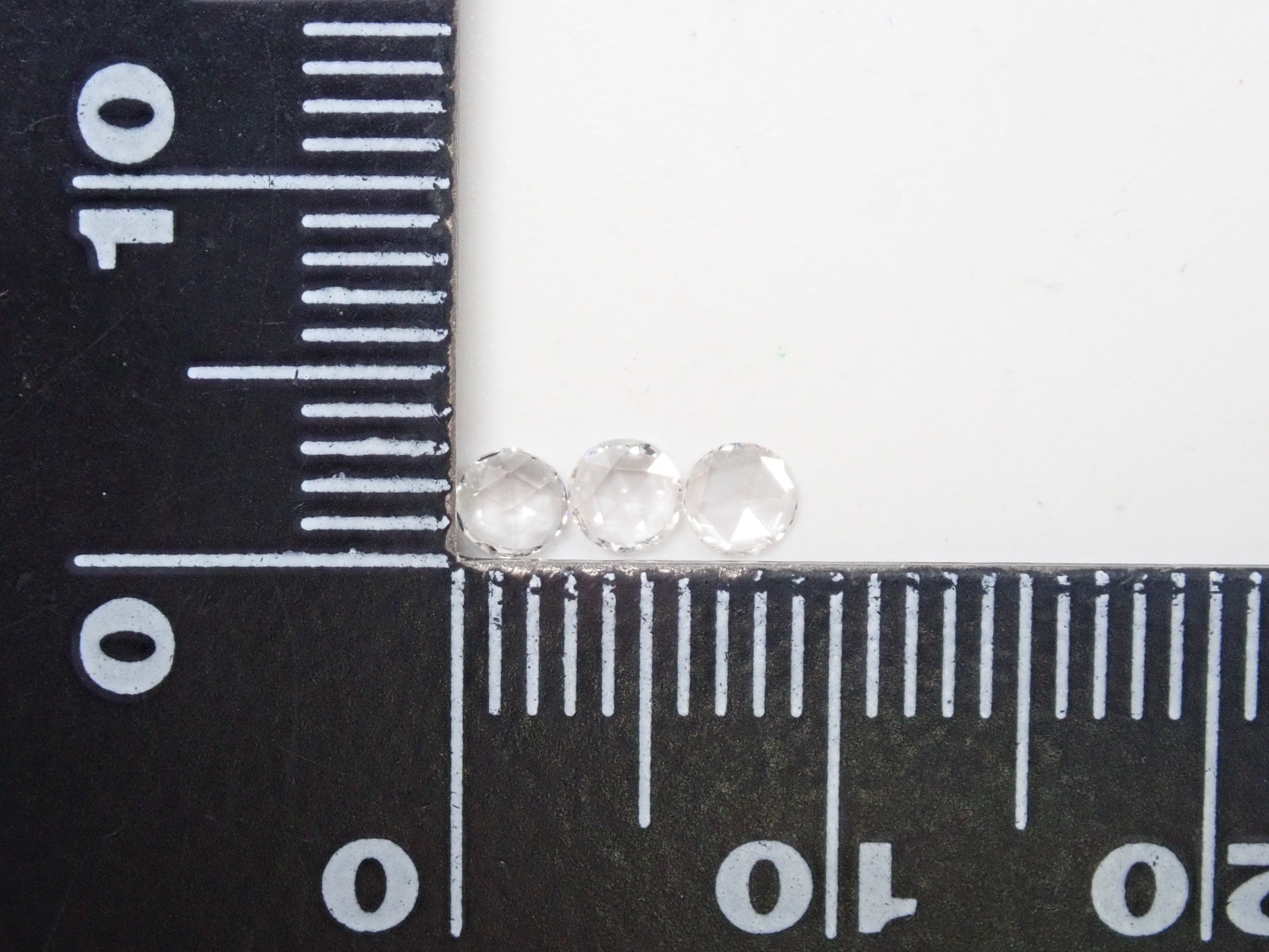1顆玫瑰切割鑽石(相當於VS-SI級,3.0mm)《可多次購買優惠》