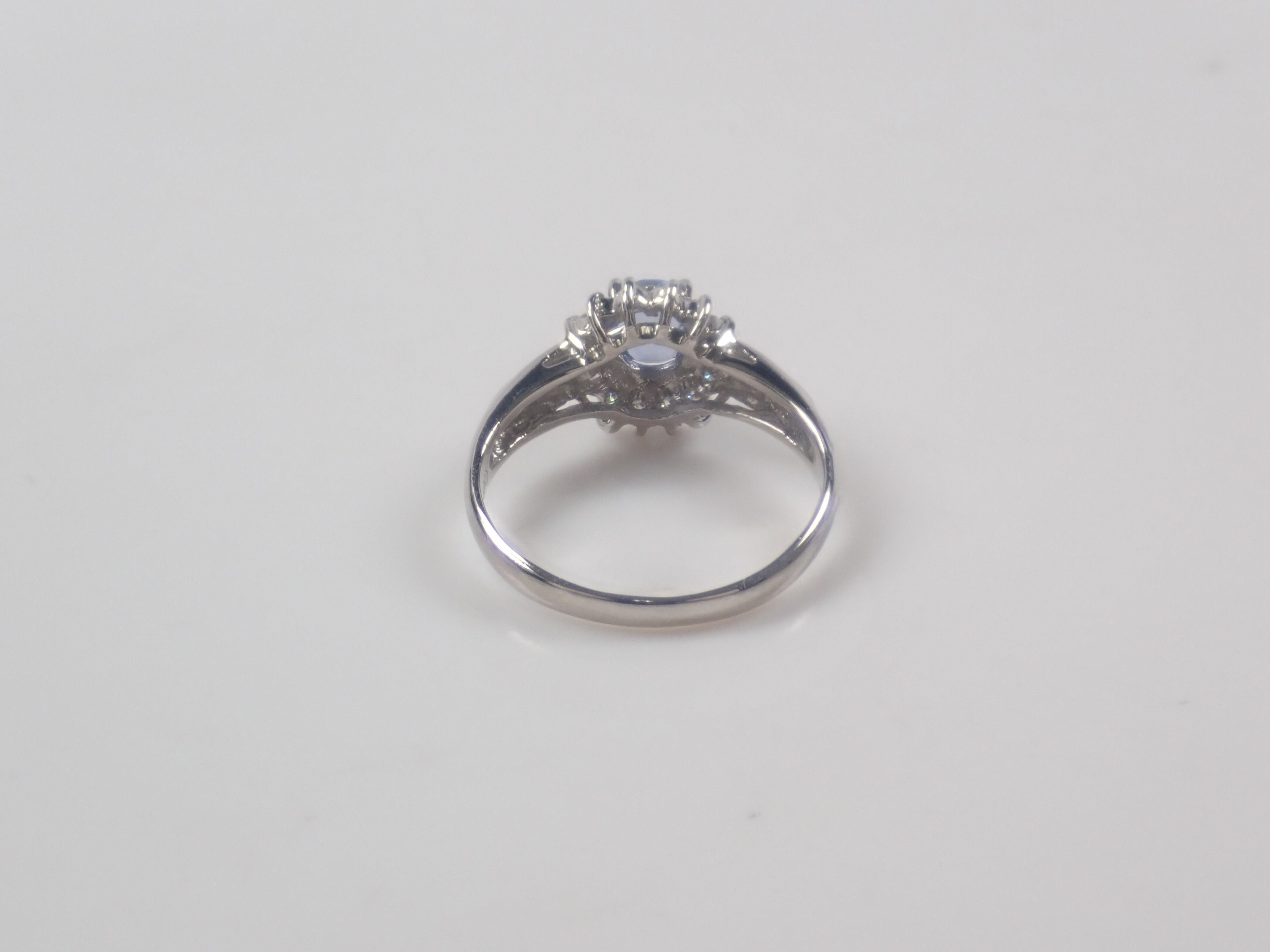 【22602646掲載】【カラフリ】Pt850 ブルーサファイア 0.66ct リング