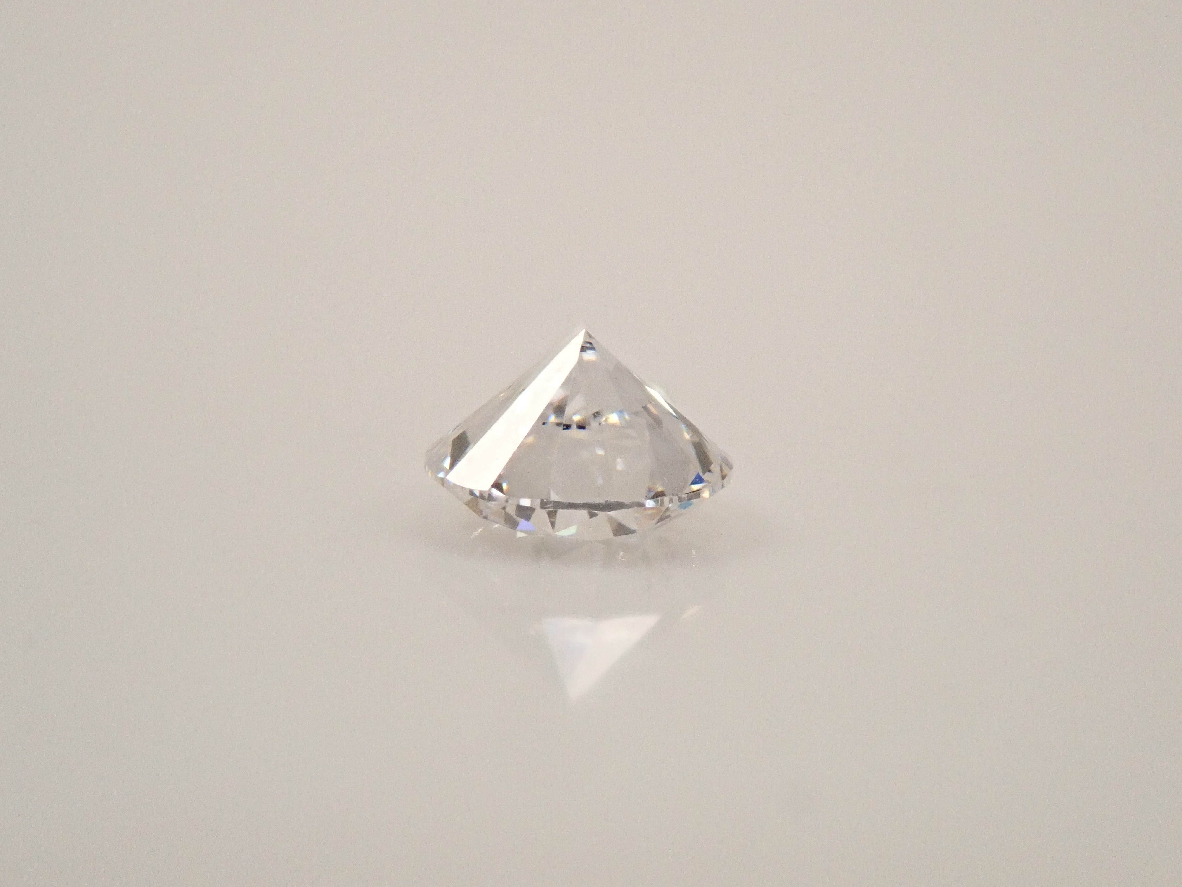 【32501946掲載】ダイヤモンド 0.380ctルース(D, VVS2, 3Excellent)