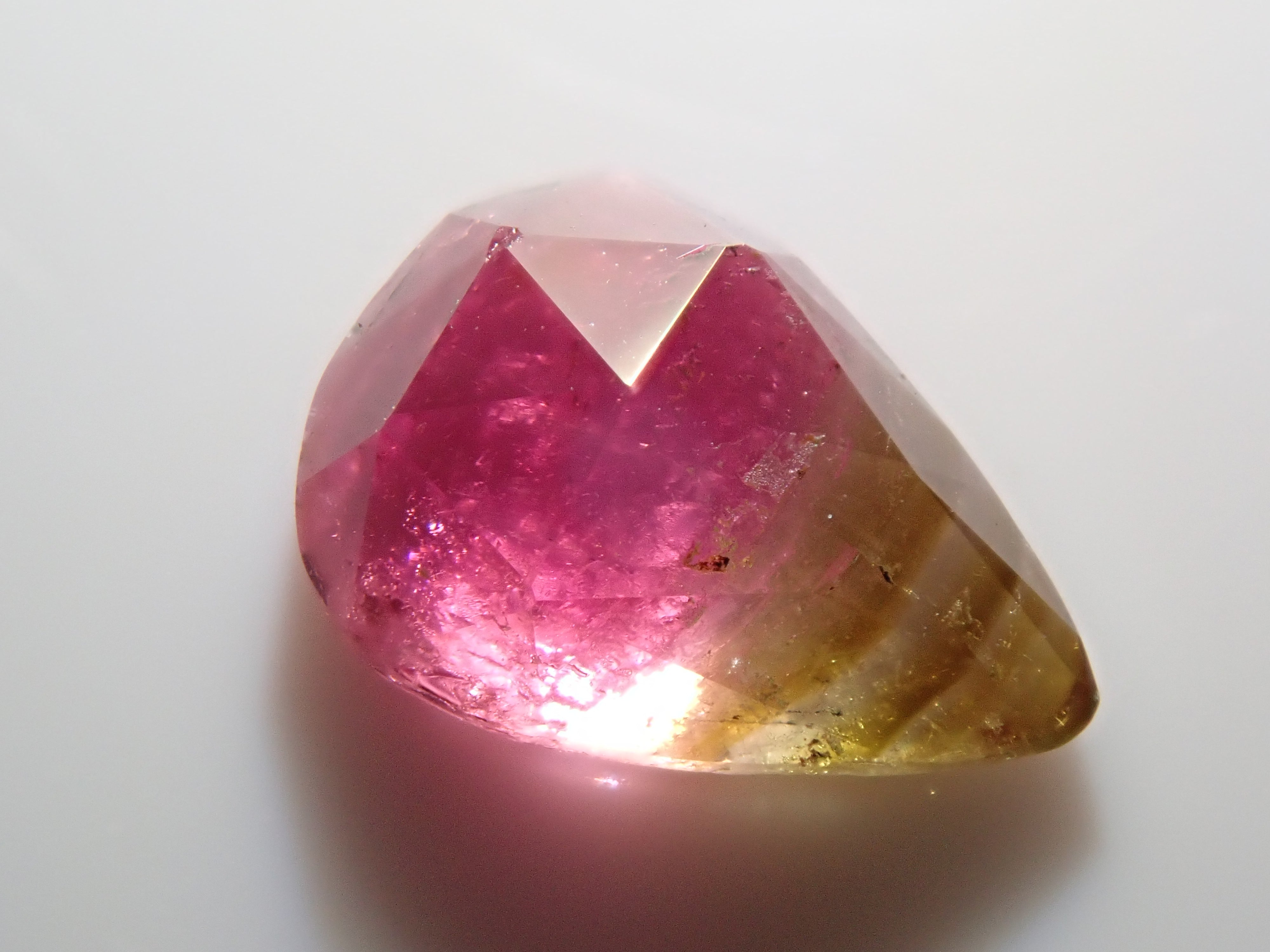 バイカラートルマリン 0.549ctルース(ローズカット)