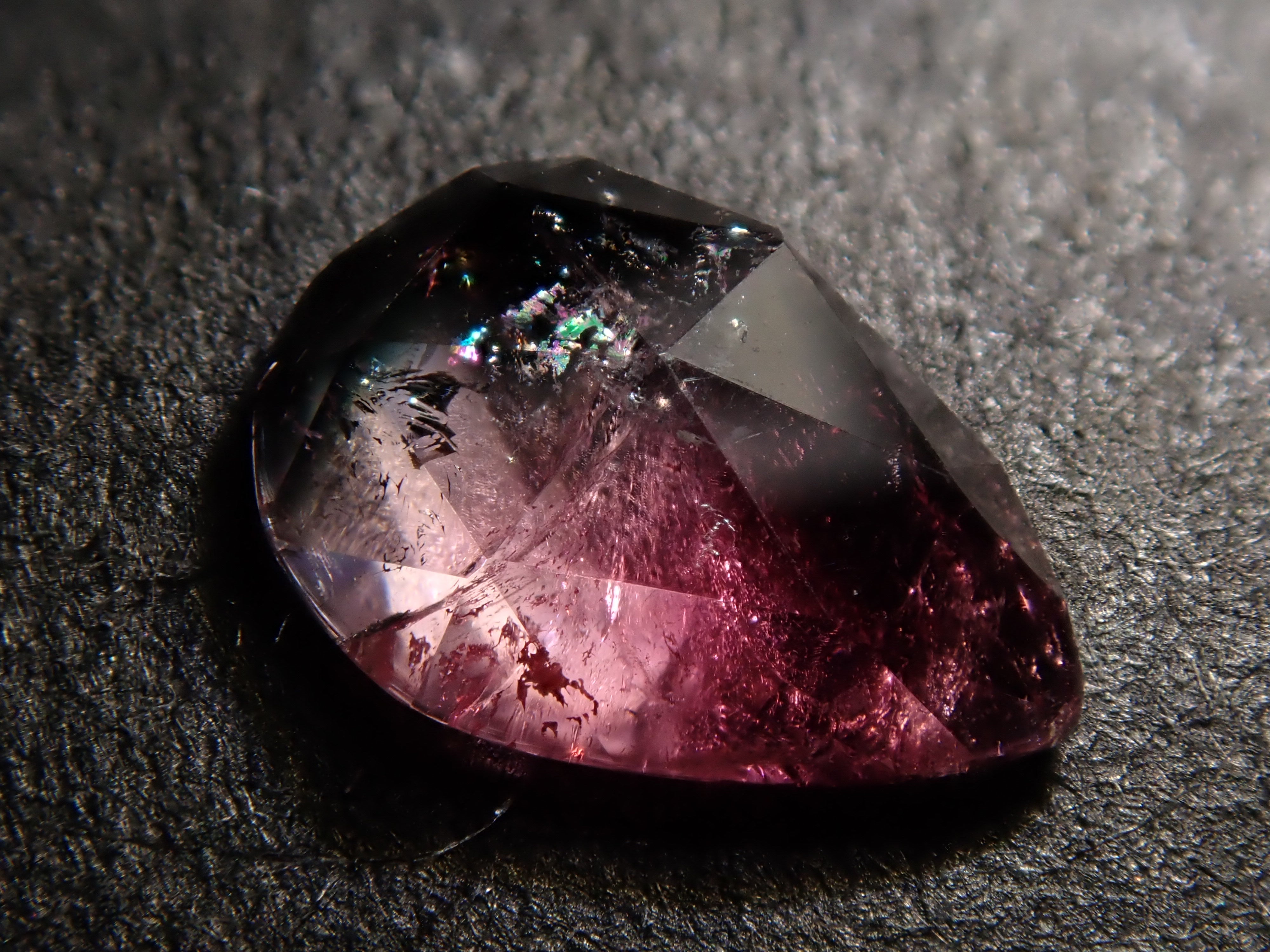 バイカラートルマリン 0.505ctルース(ローズカット)