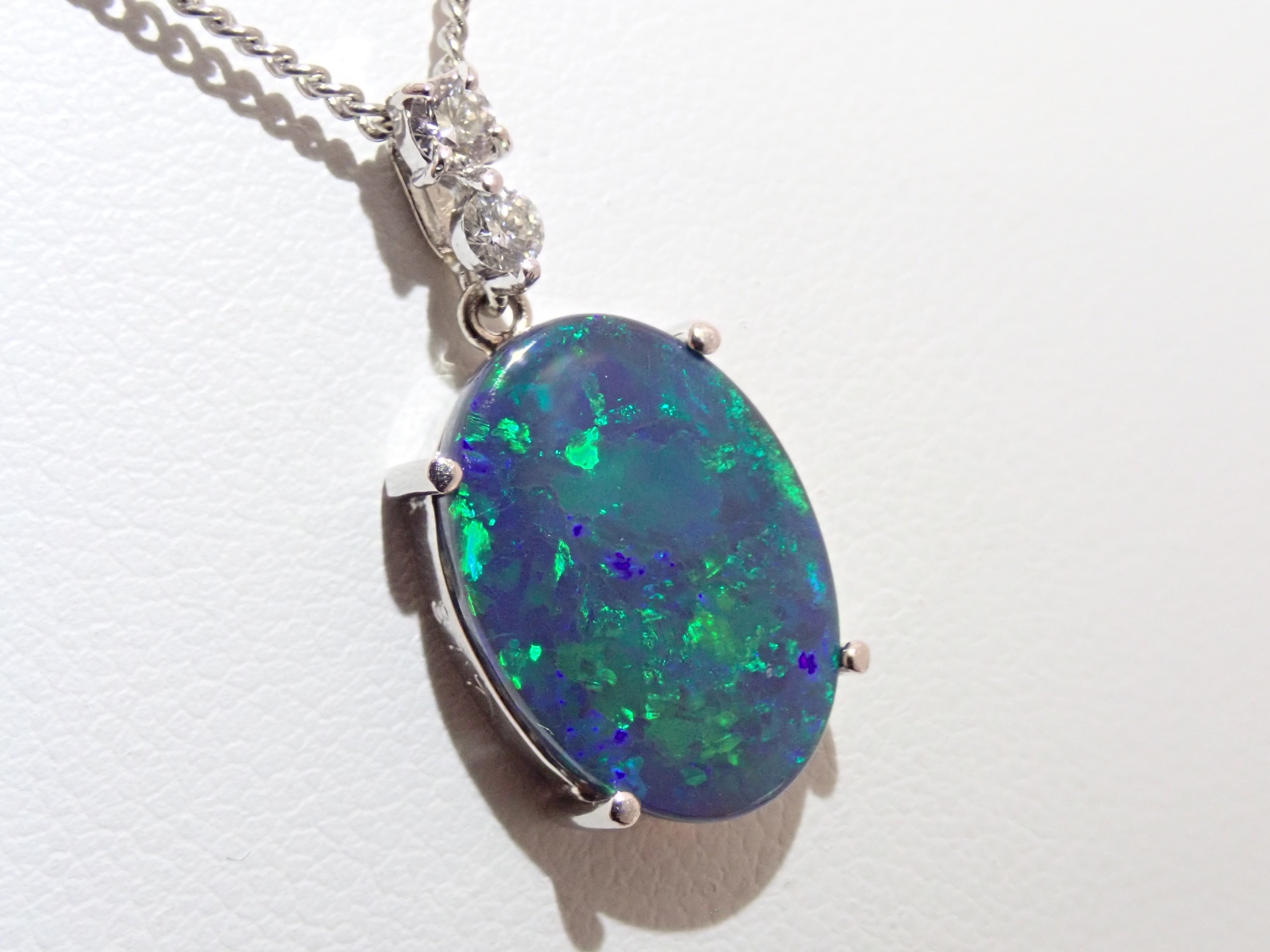 【7/9 22時販売】【カラフリ】 Pt900ブラックオパール 3.17ct・ダイヤモンド0.105ctペンダントトップ(ネックレストップ) 鑑別書