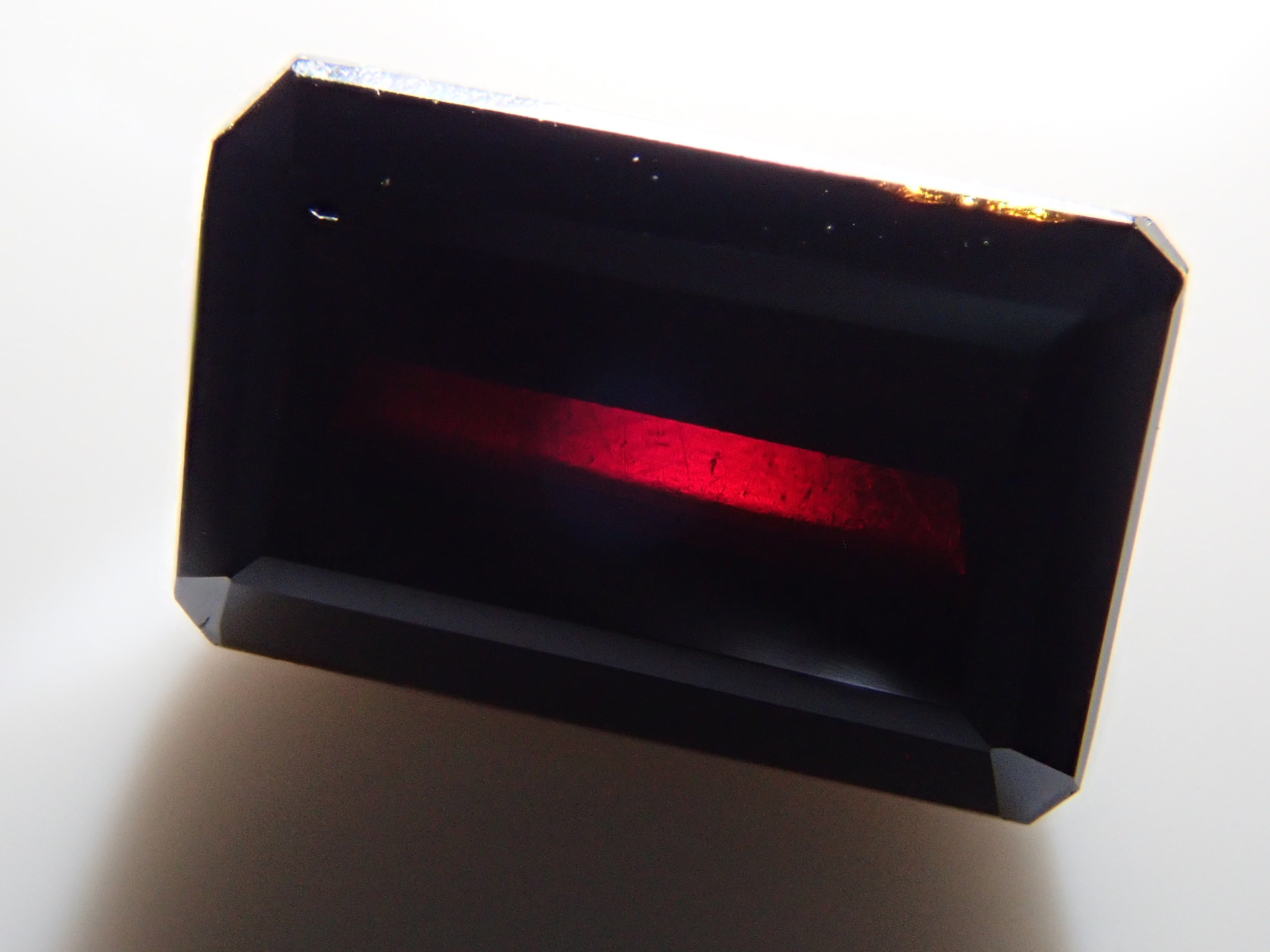 【12563396掲載】ブラジル産ルチル(単結晶) 1.474ctルース
