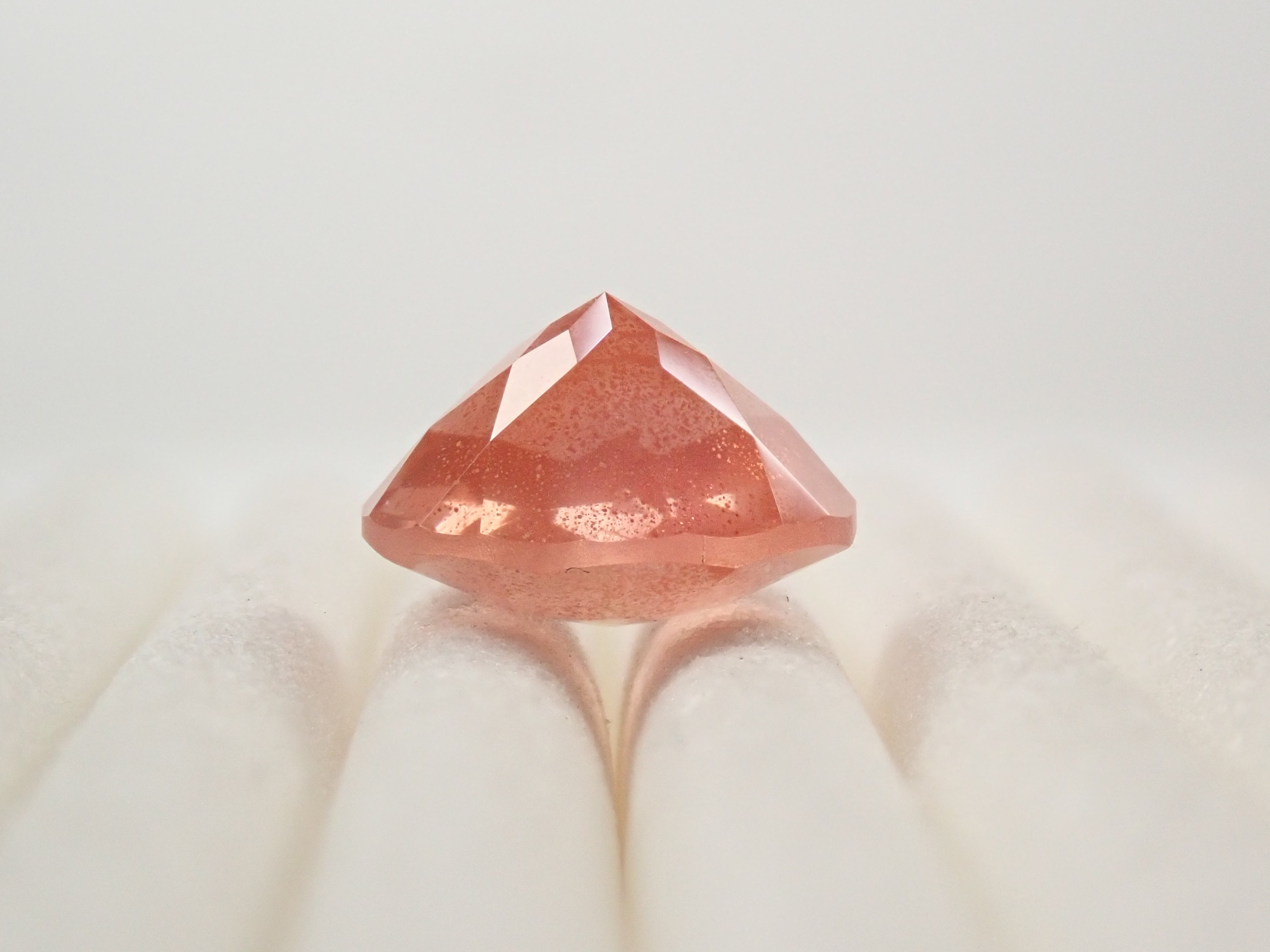 【カメリアカット】オレゴンサンストーン 2.102ct《コラボ》ルース ワッペン
