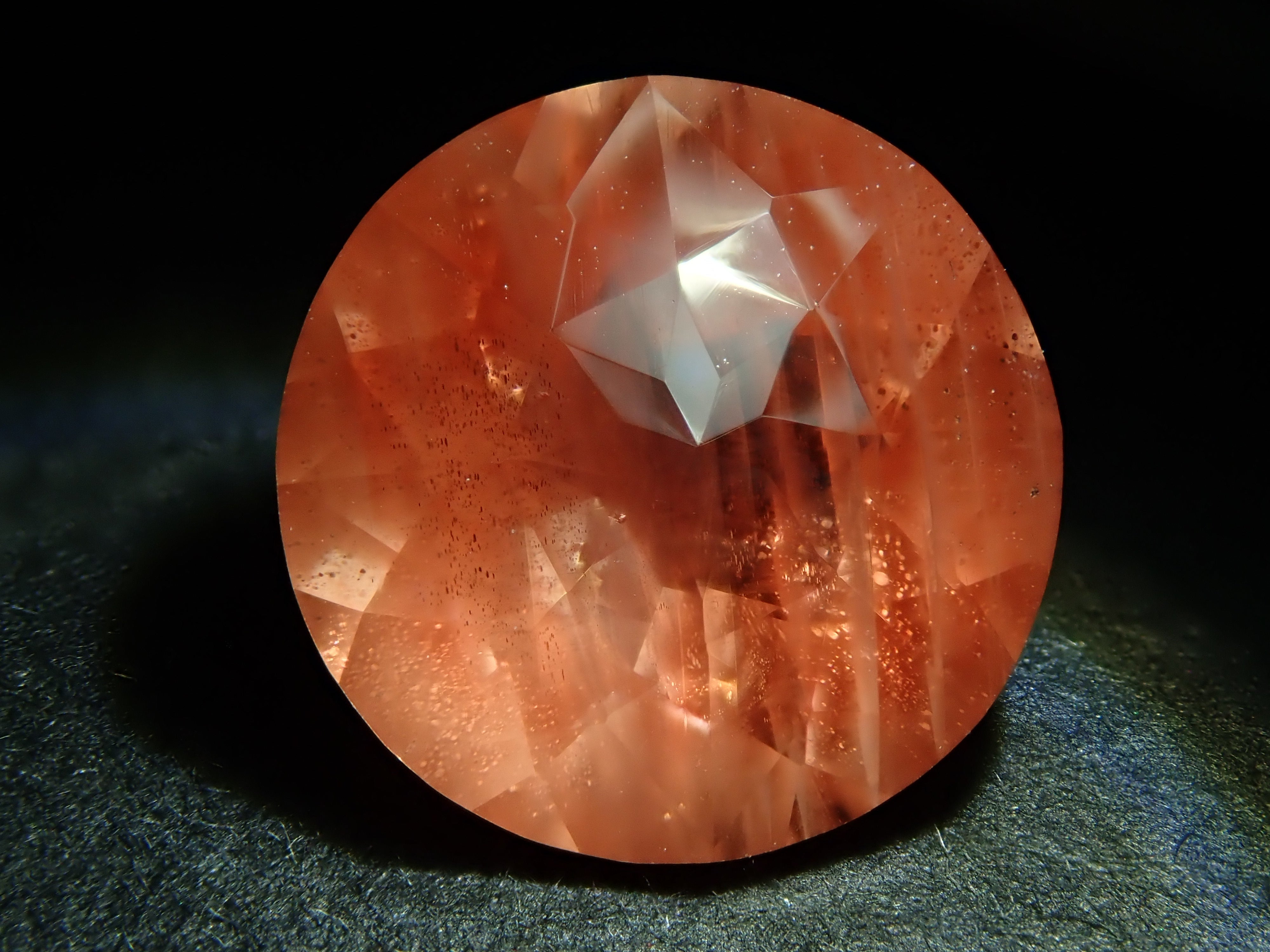 【カメリアカット】オレゴンサンストーン 2.102ct《コラボ》ルース ワッペン