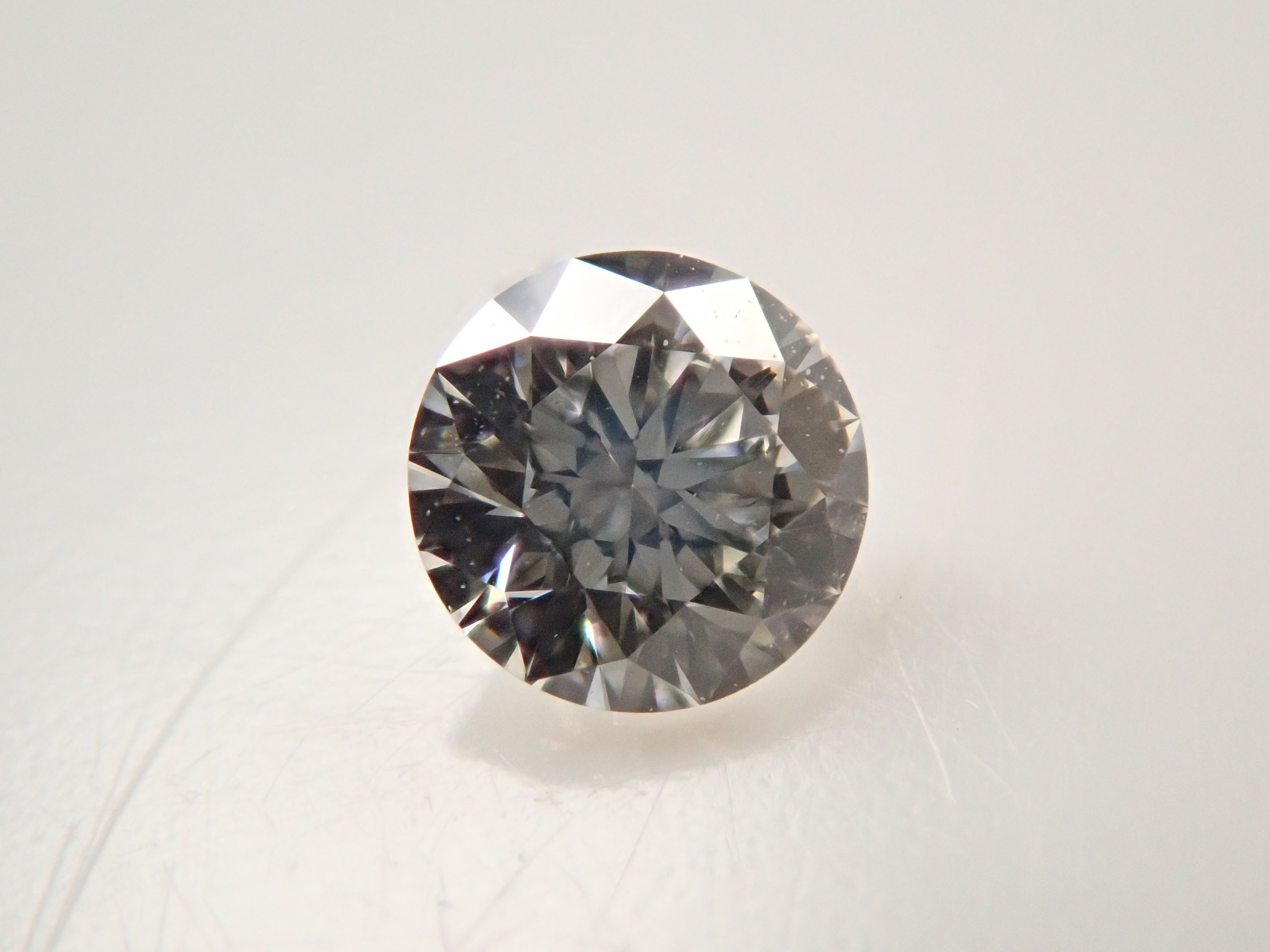 ダイヤモンド 3.3mm/0.134ctルース(I, VVS-2, Excellent H&C)