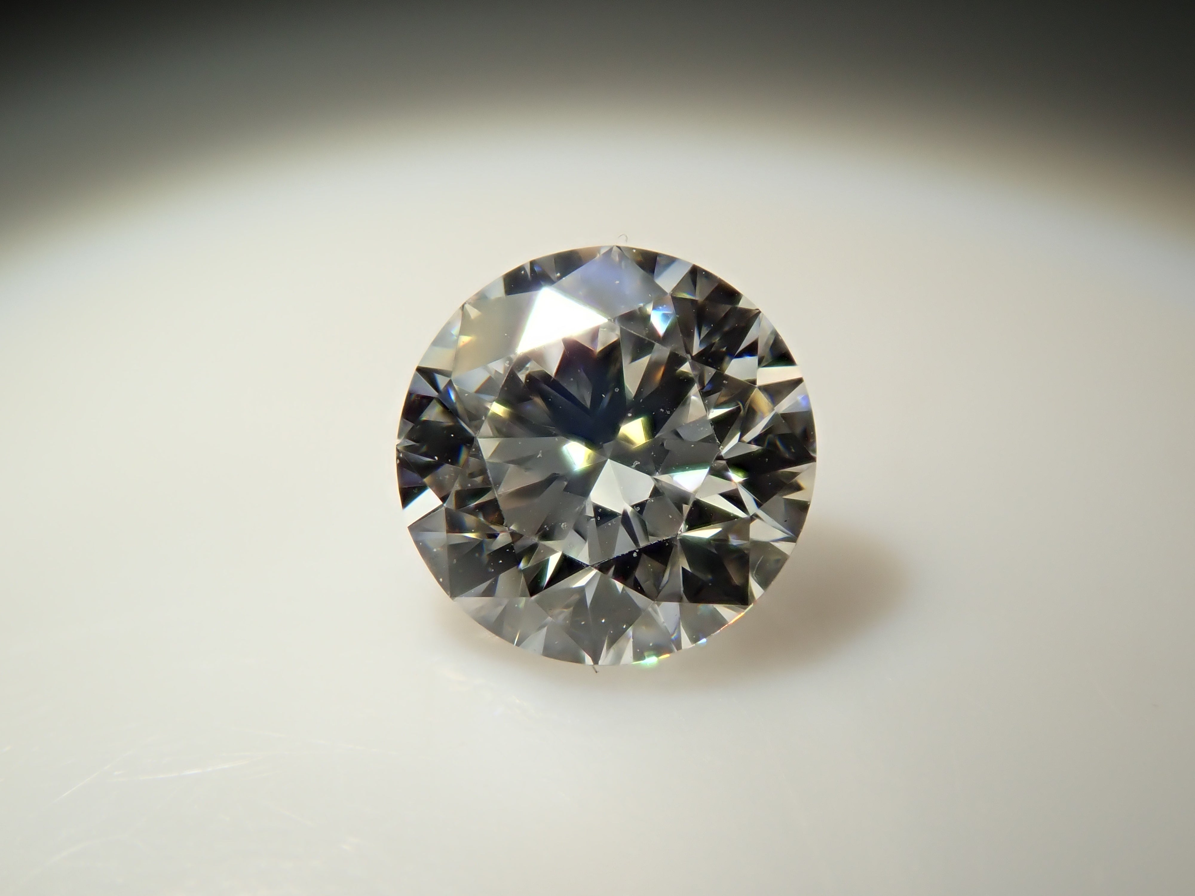 ダイヤモンド(H&C) 3.8mm/0.208ctルース(G, IF, 3Excellent H&C)