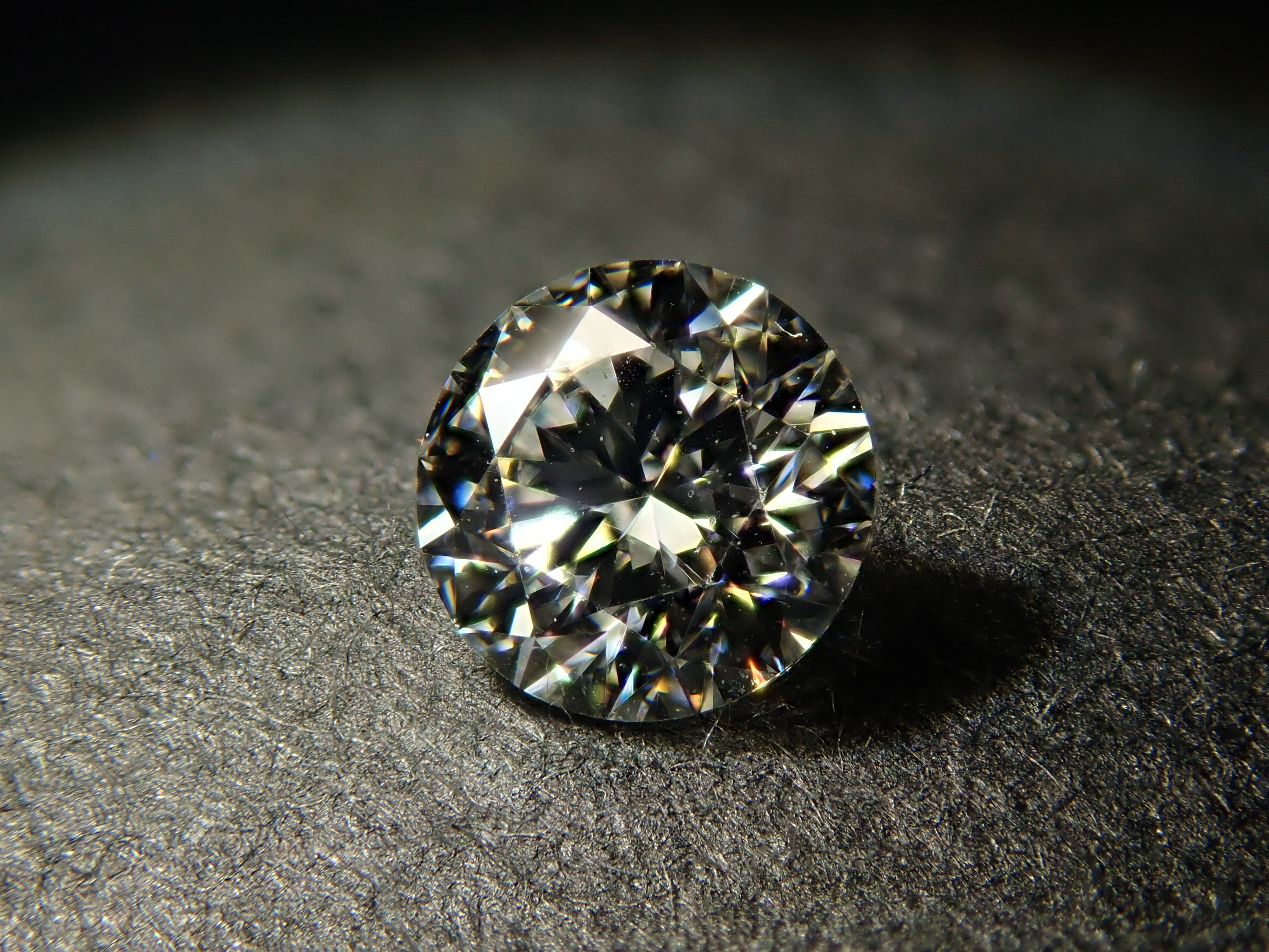ダイヤモンド(H&C) 3.8mm/0.208ctルース(G, IF, 3Excellent H&C)