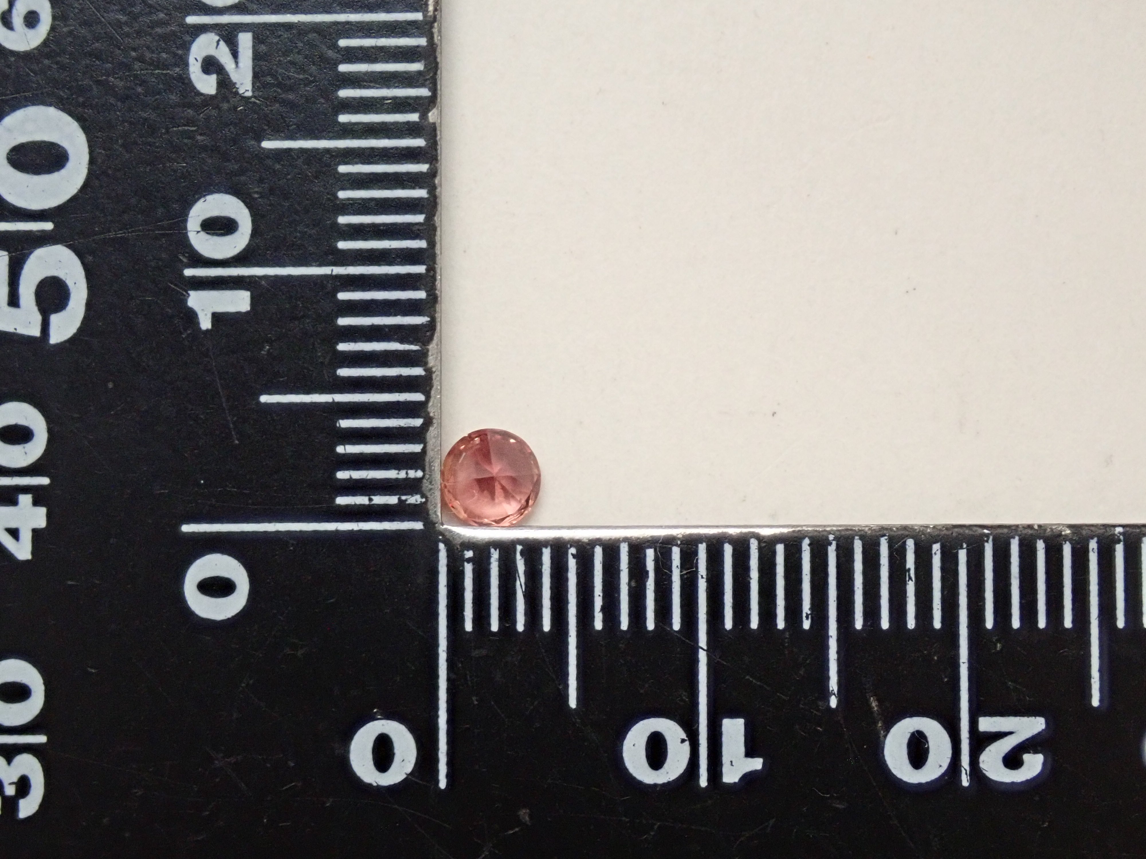非加熱パパラチアサファイア 3.9mm/0.290ctルース GIA