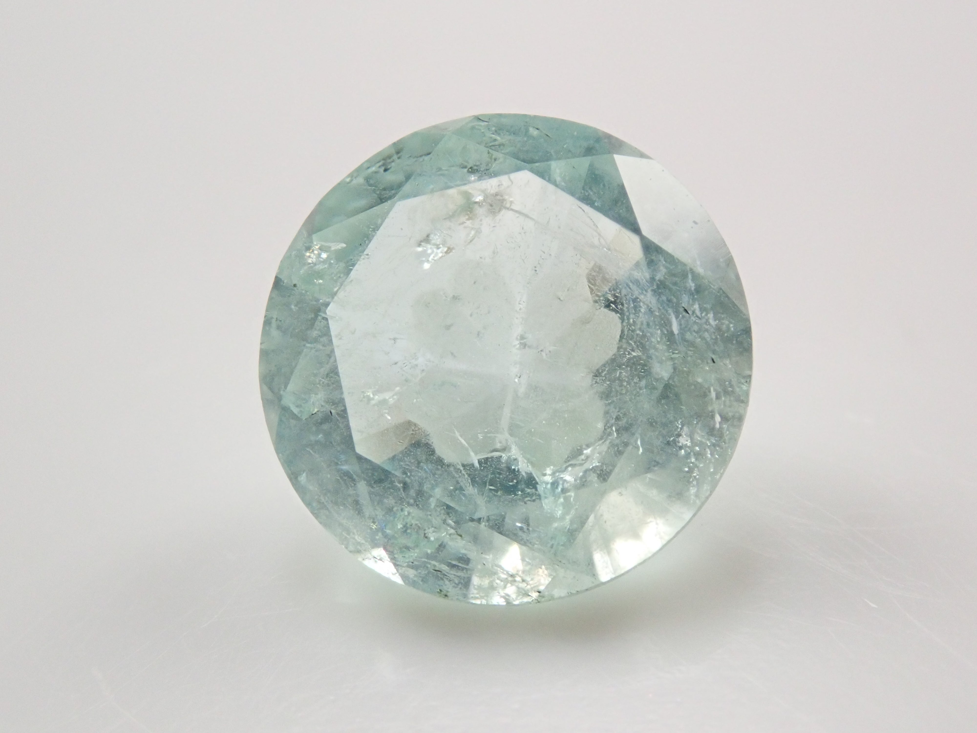【クローバーインカット】コロンビア産ミントカラーエメラルド 8mm/1.576ct《コラボ》ルース ワッペン