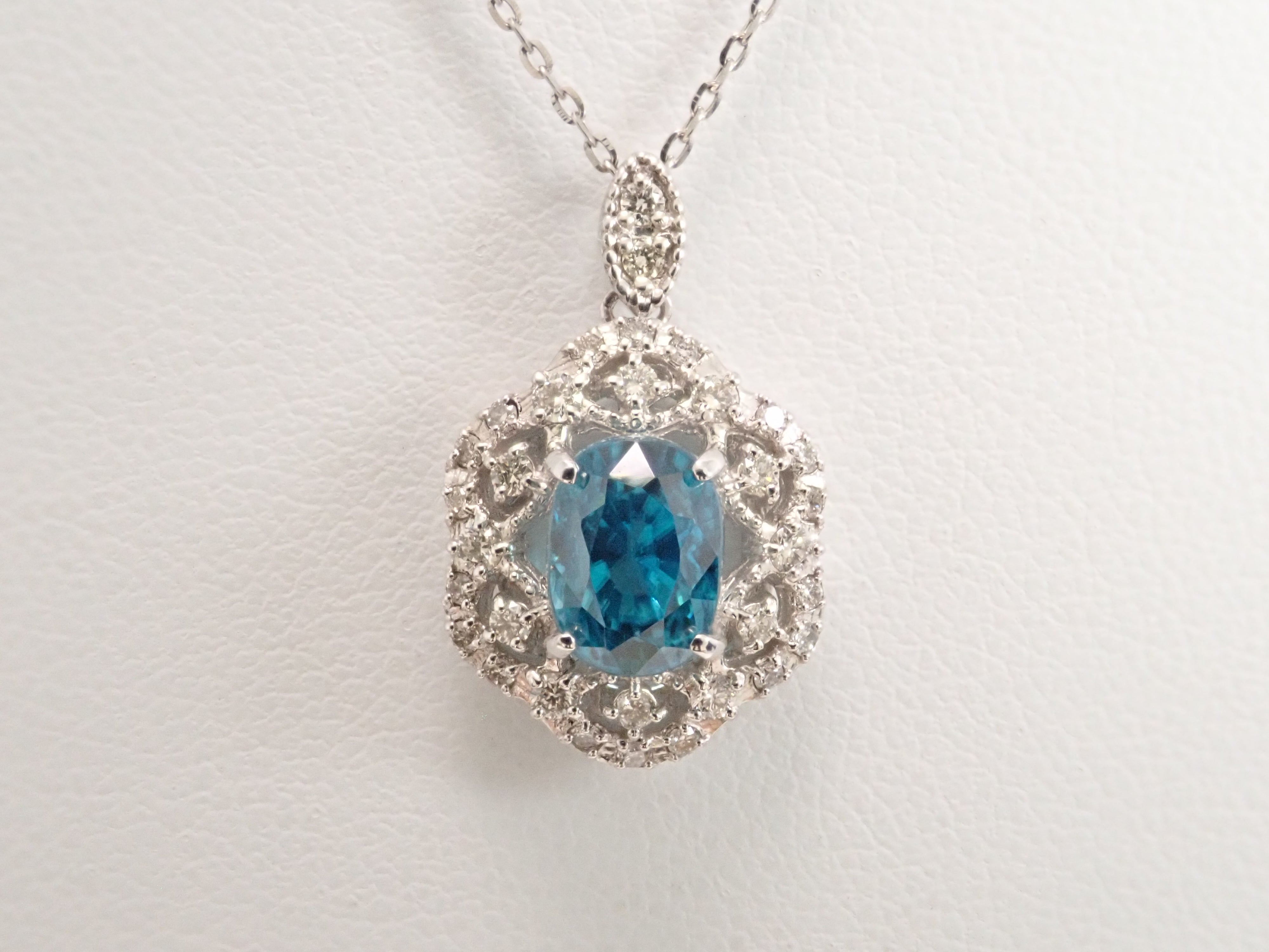 【22602665刊登】Pt900/Pt850 藍色鋯石(拉塔納基里藍)2.45ct 吊墜(項鍊)