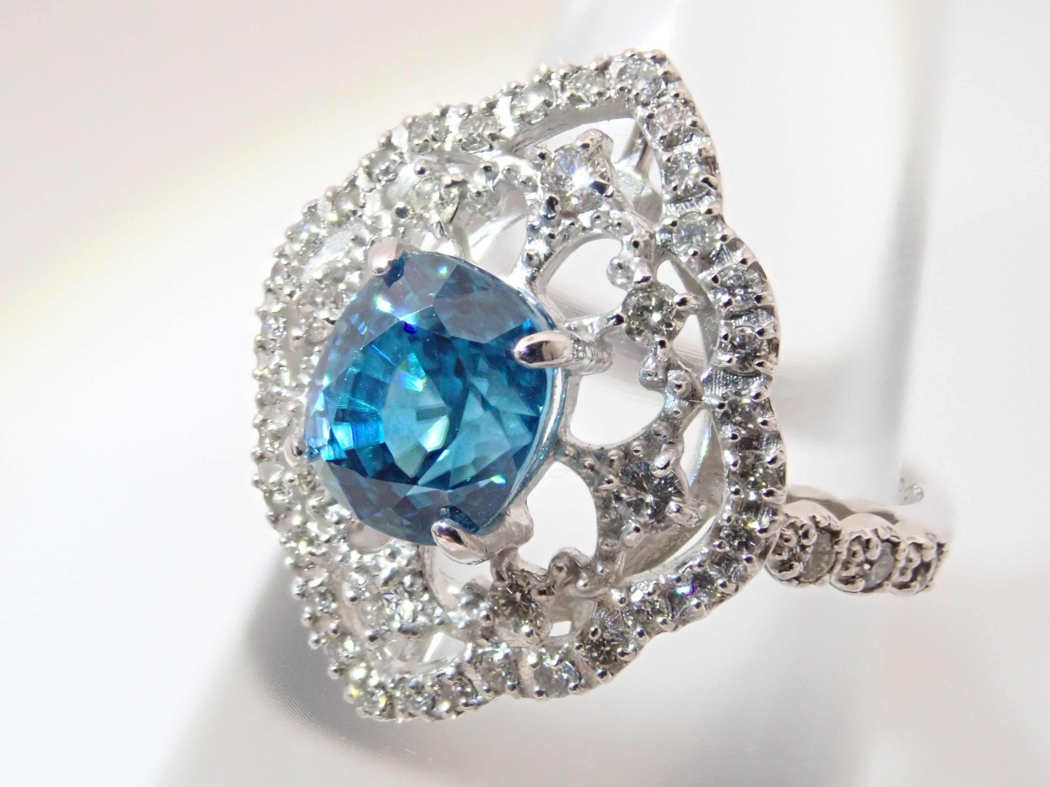 【22602664刊登】Pt900 藍色鋯石(Ratanakiri Blue)2.22ct 戒指