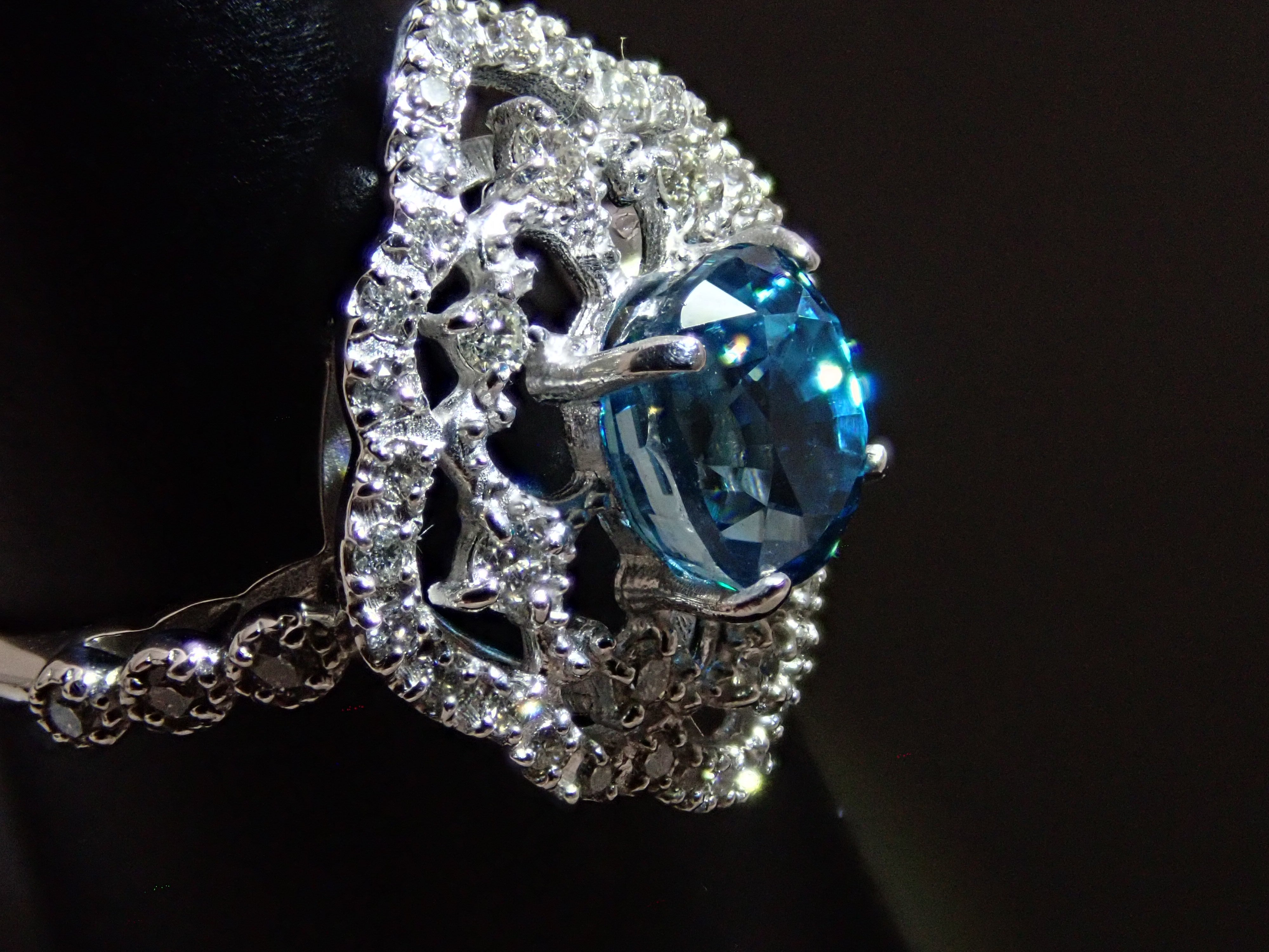 【22602664刊登】Pt900 藍色鋯石(Ratanakiri Blue)2.22ct 戒指