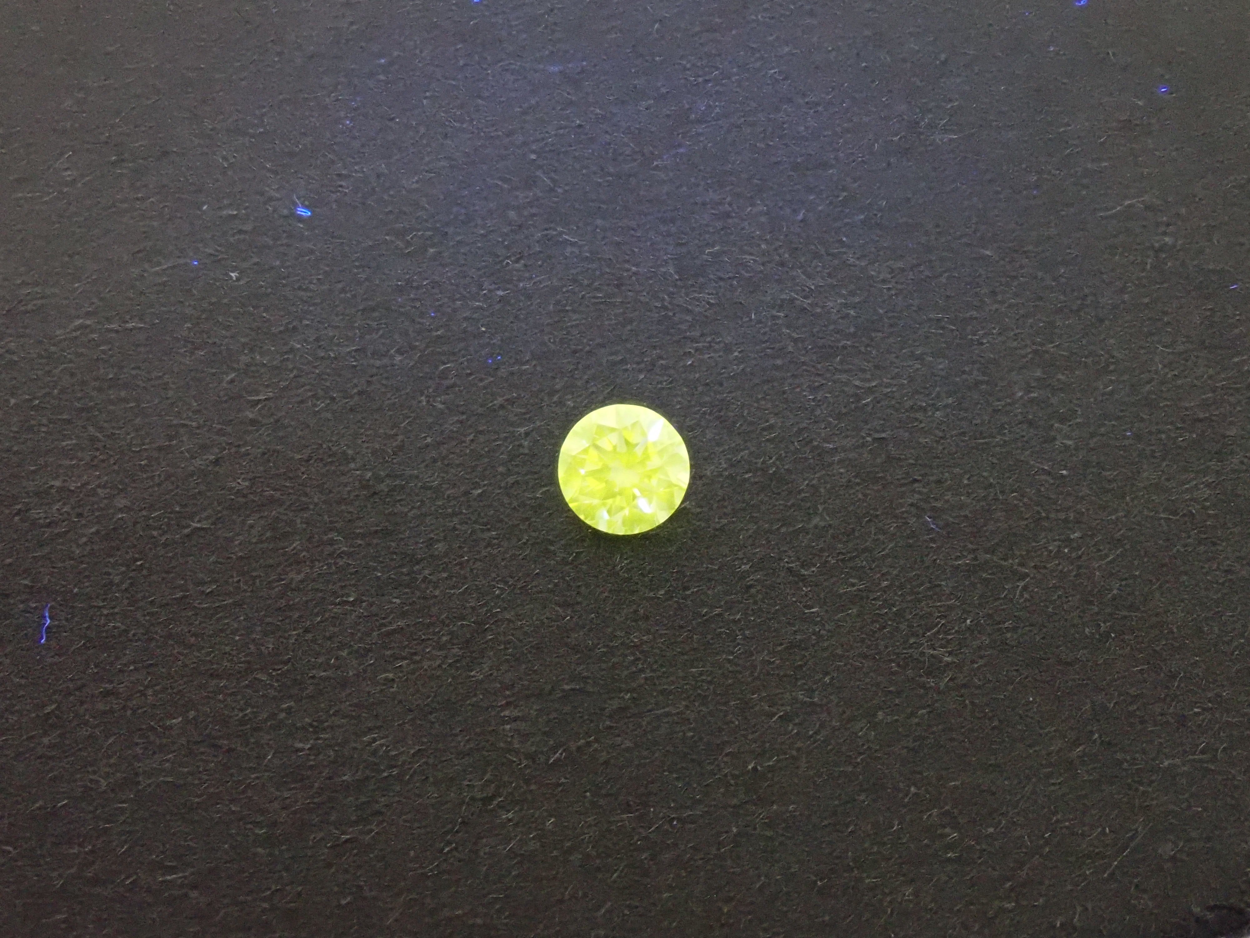【様専用】【32501581掲載】カメレオンダイヤモンド 0.255ctルース(LIGHT GRAYISH GREEN YELLOW, VS2)