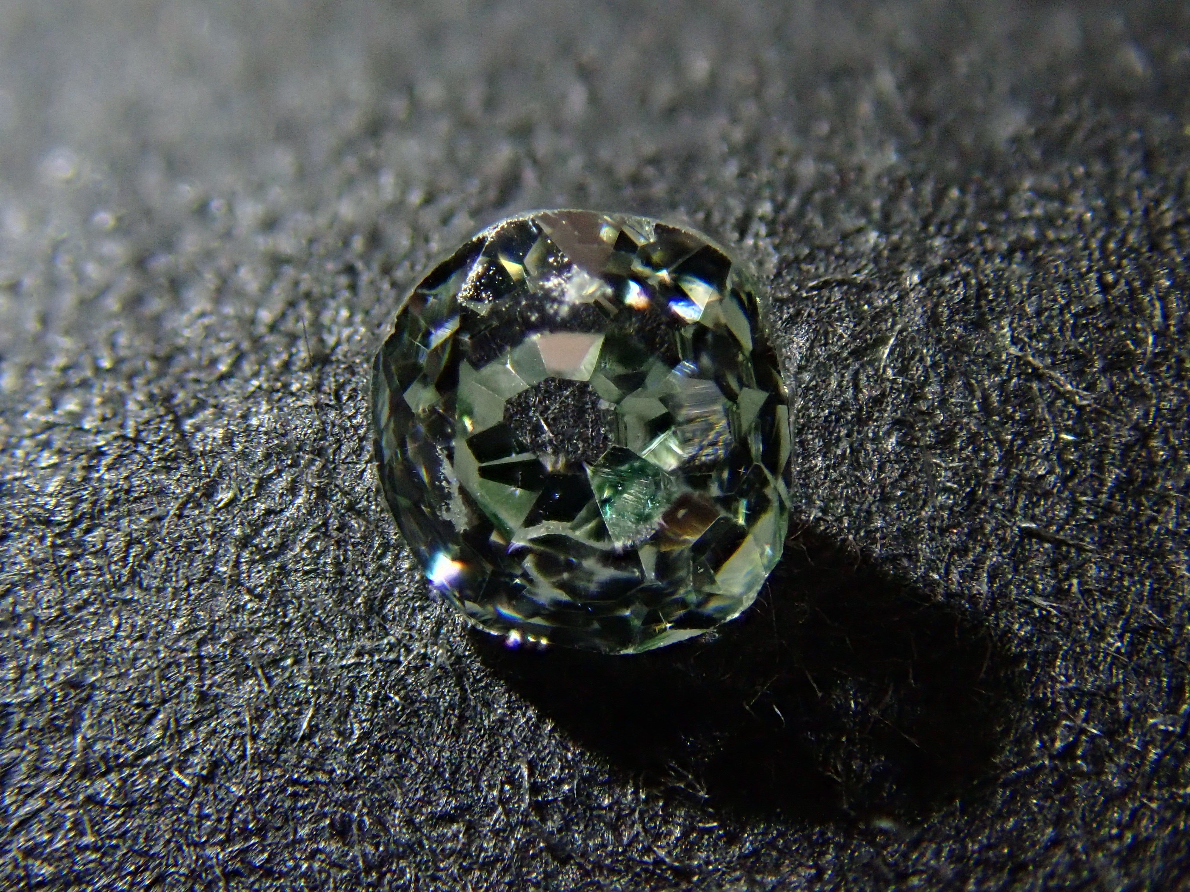 グリーンダイヤモンド 0.100ctルース(VERY LIGHT GREEN, SI-1)