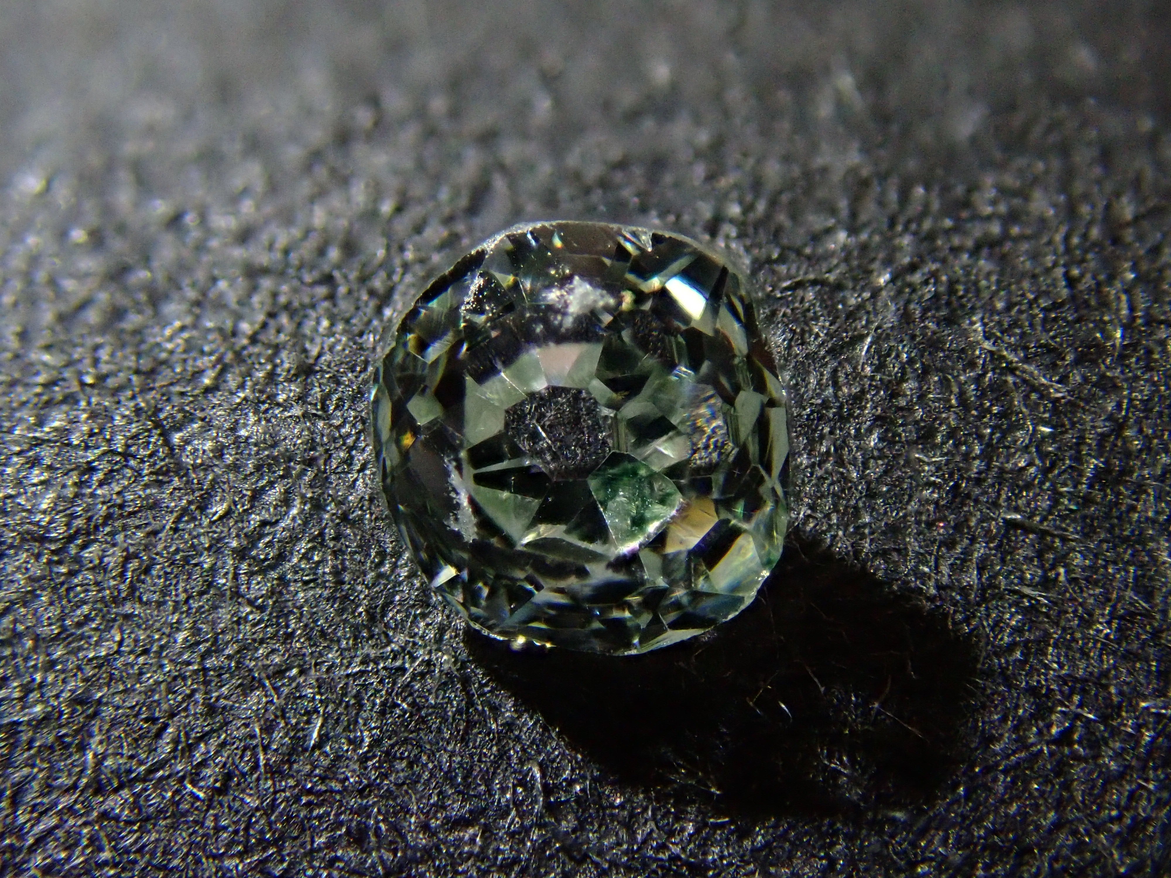 グリーンダイヤモンド 0.100ctルース(VERY LIGHT GREEN, SI-1)
