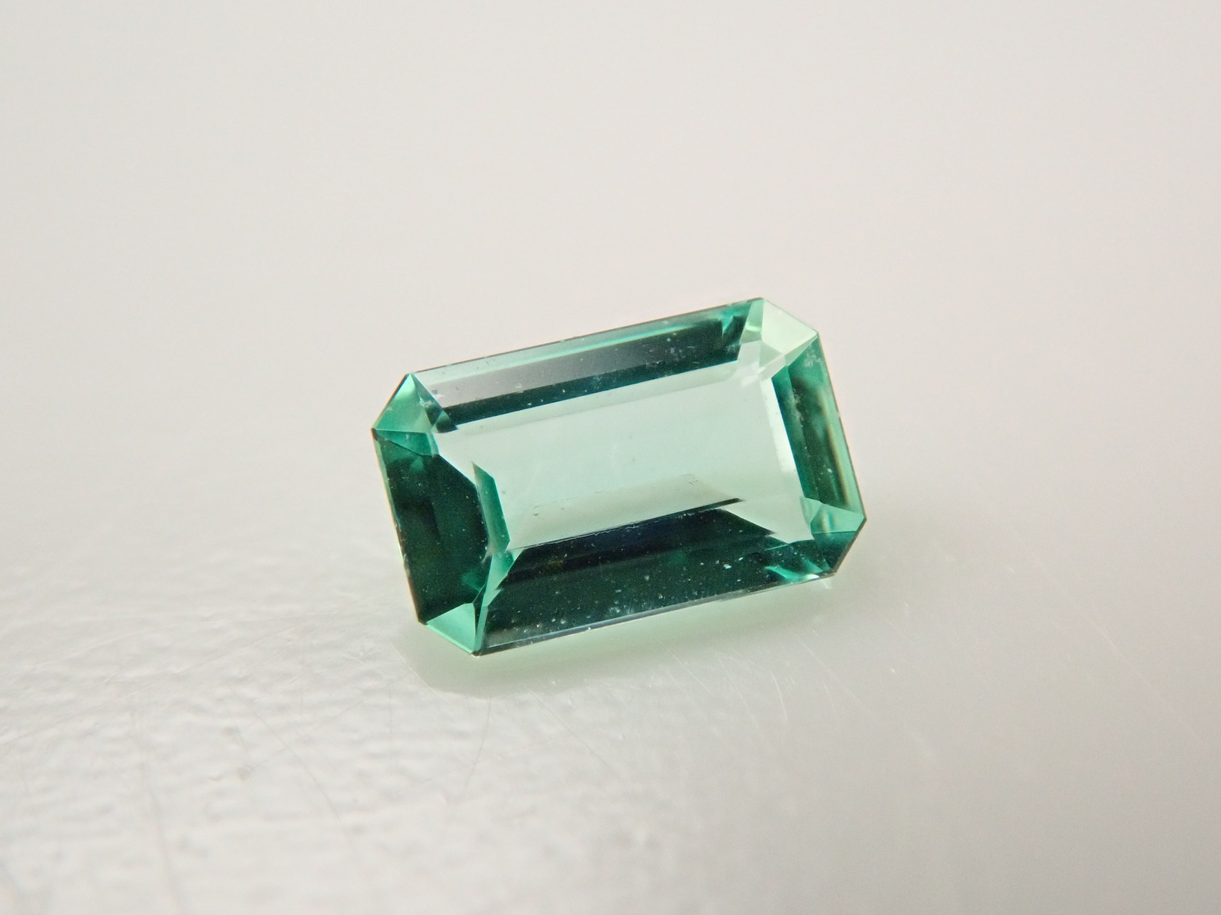 【8/12 22時販売】コロンビア産ノンオイルエメラルド 0.050ctルース(NONE) GIA