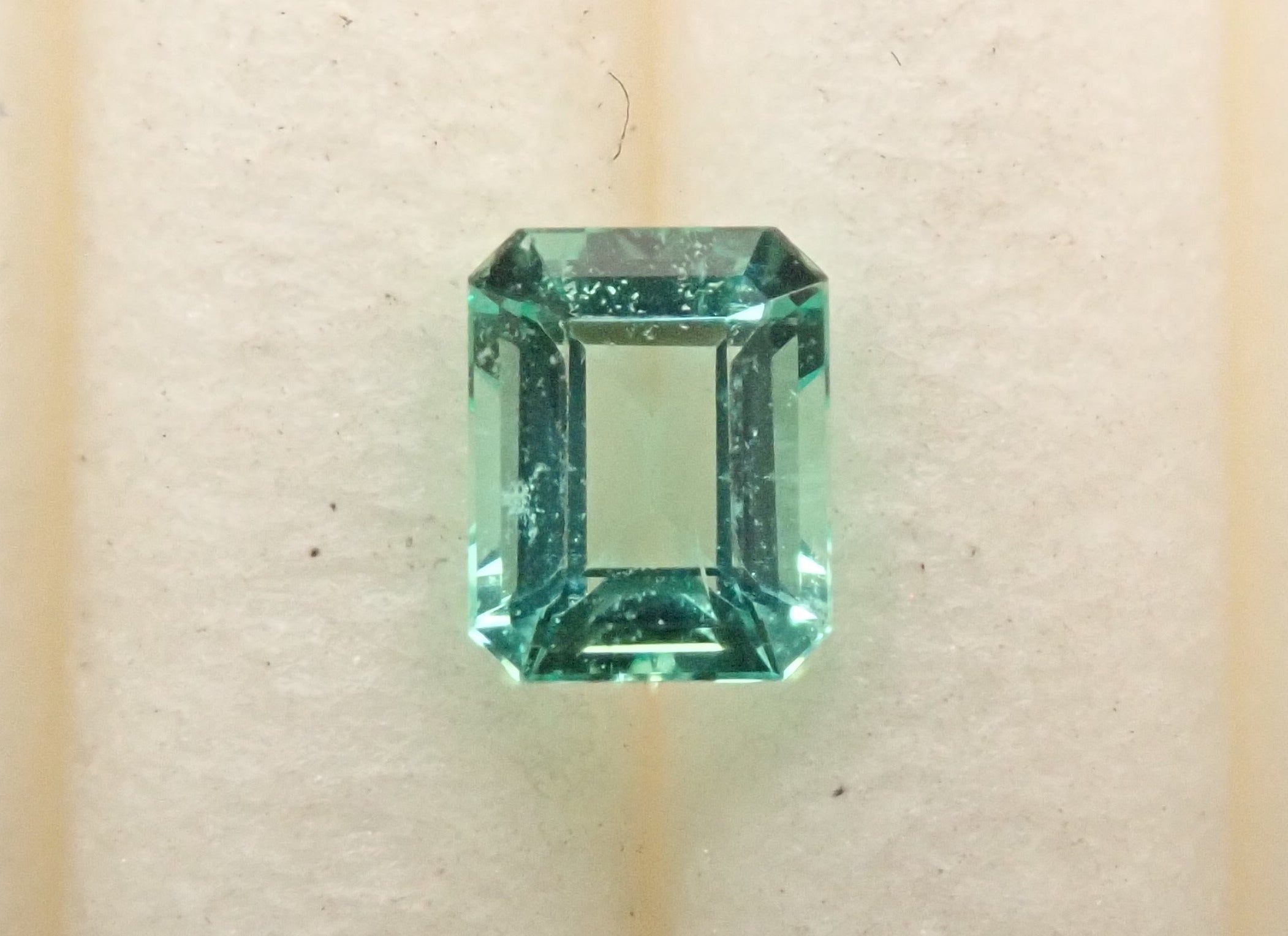 【8月11日晚間10點開售】阿富汗無油祖母綠0.100ct GIA散裝