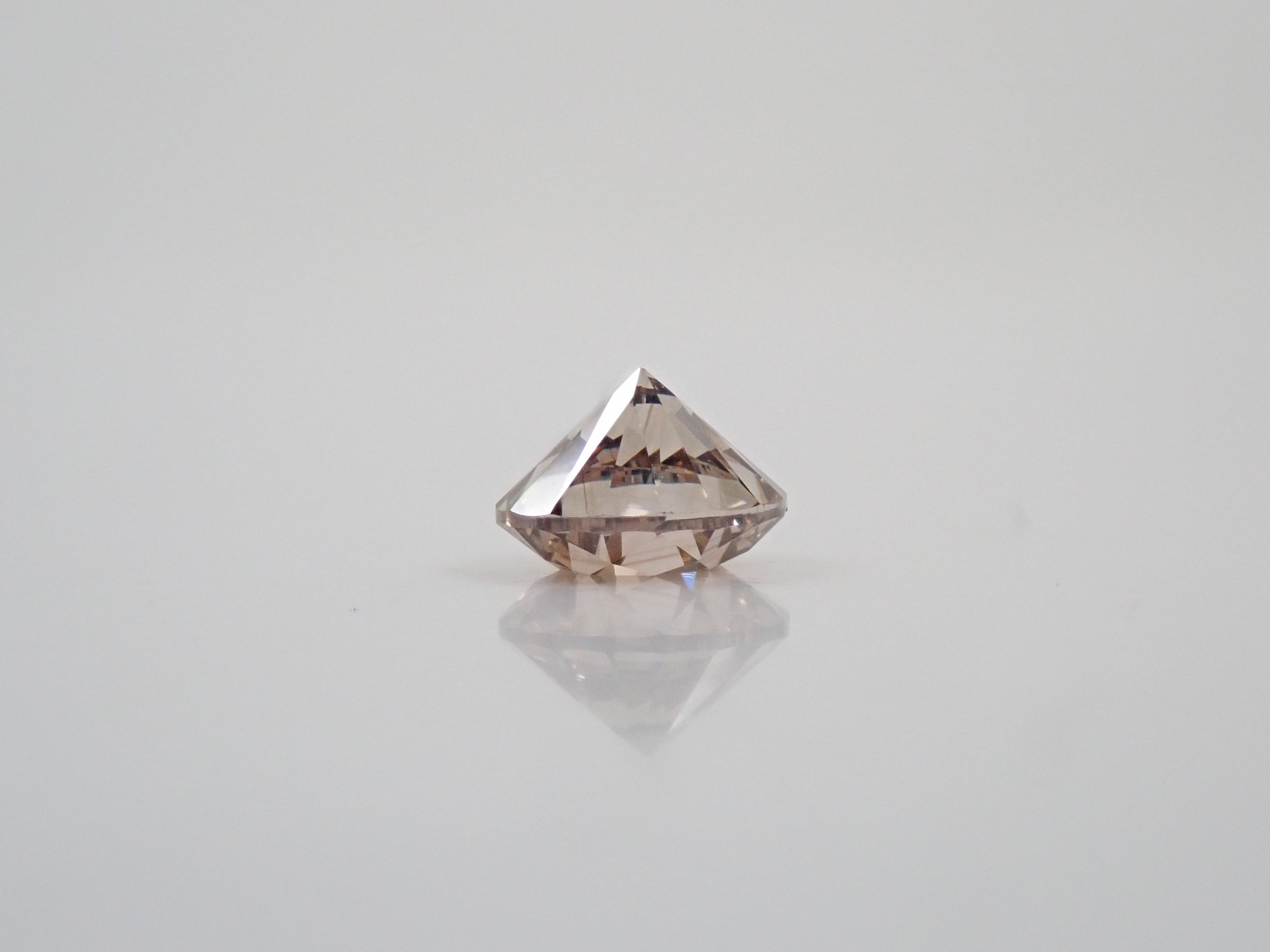 【7/18 22時販売】ブラウンダイヤモンド 5.0mm/0.556ctルース(FANCY LIGHT BROWN, VS-1)