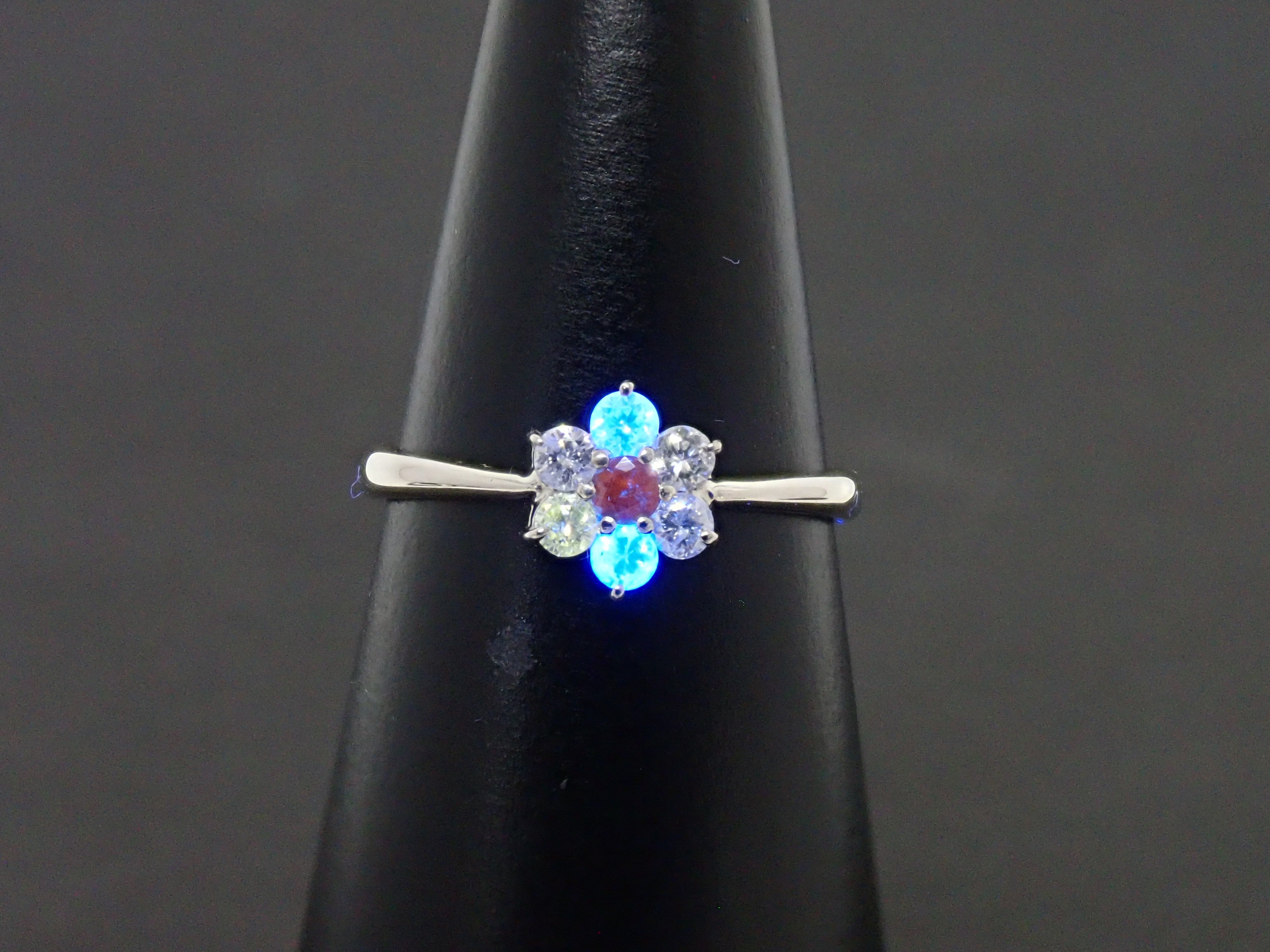 Pt900 アウイナイト 0.035ct リング