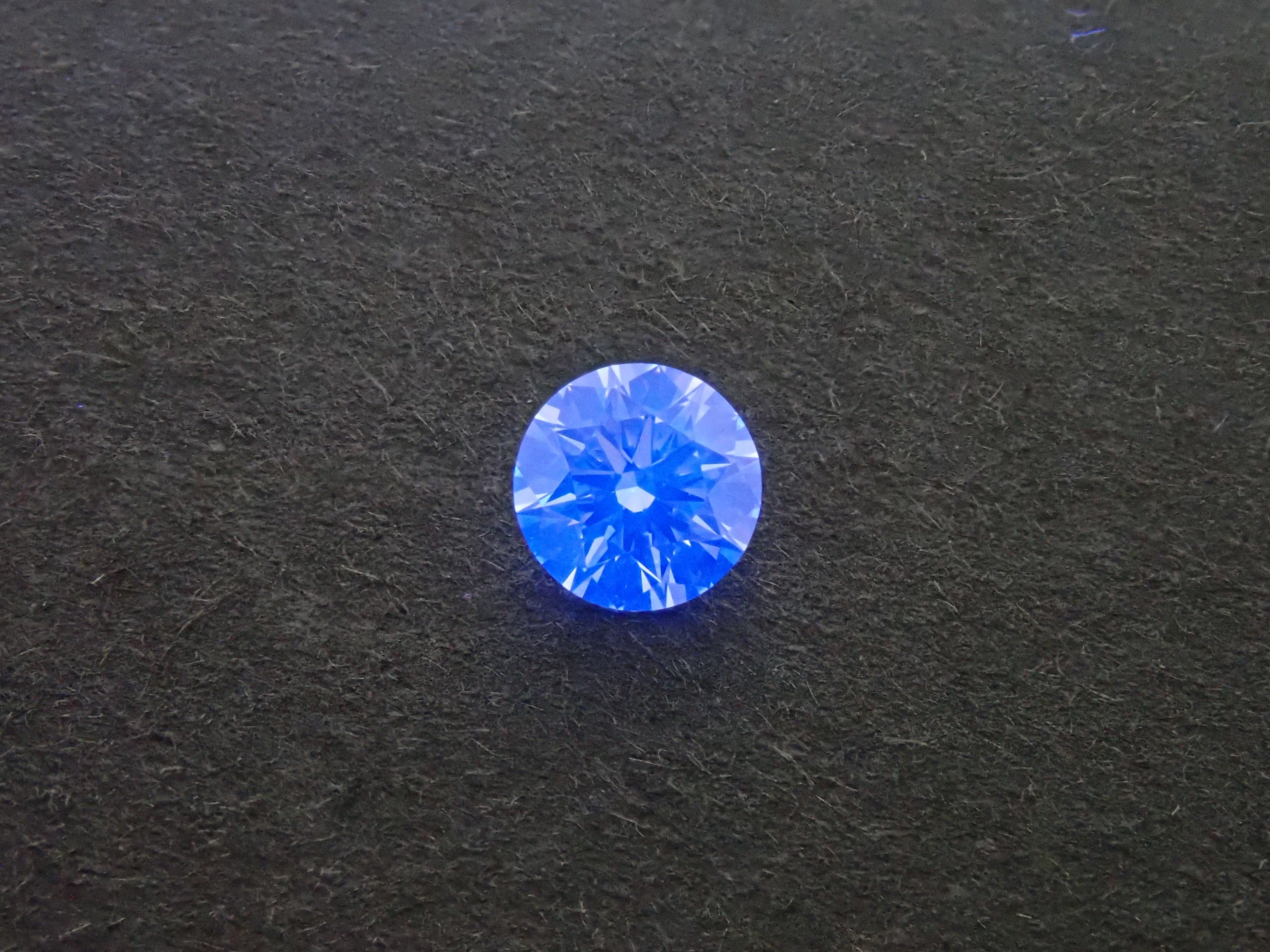 【抽選販売0731_11】ダイヤモンド(H&C) 4.0mm/0.234ctルース(D, VVS-1, 3Excellent H&C)