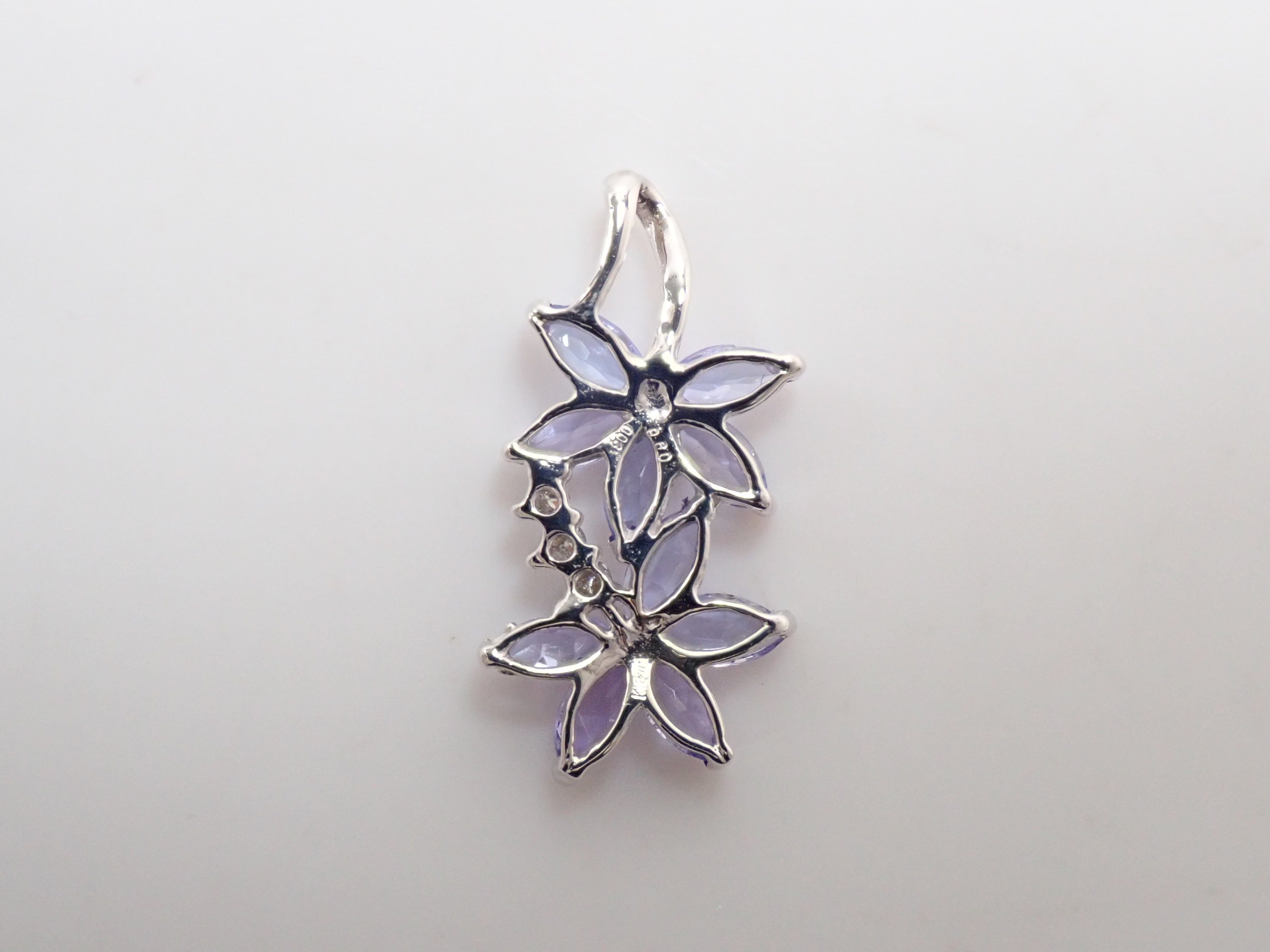 【7/20 22時販売】【カラフリ】K18WG タンザナイト 0.96ct・ダイヤモンド0.03ctペンダントトップ(ネックレストップ)鑑別書