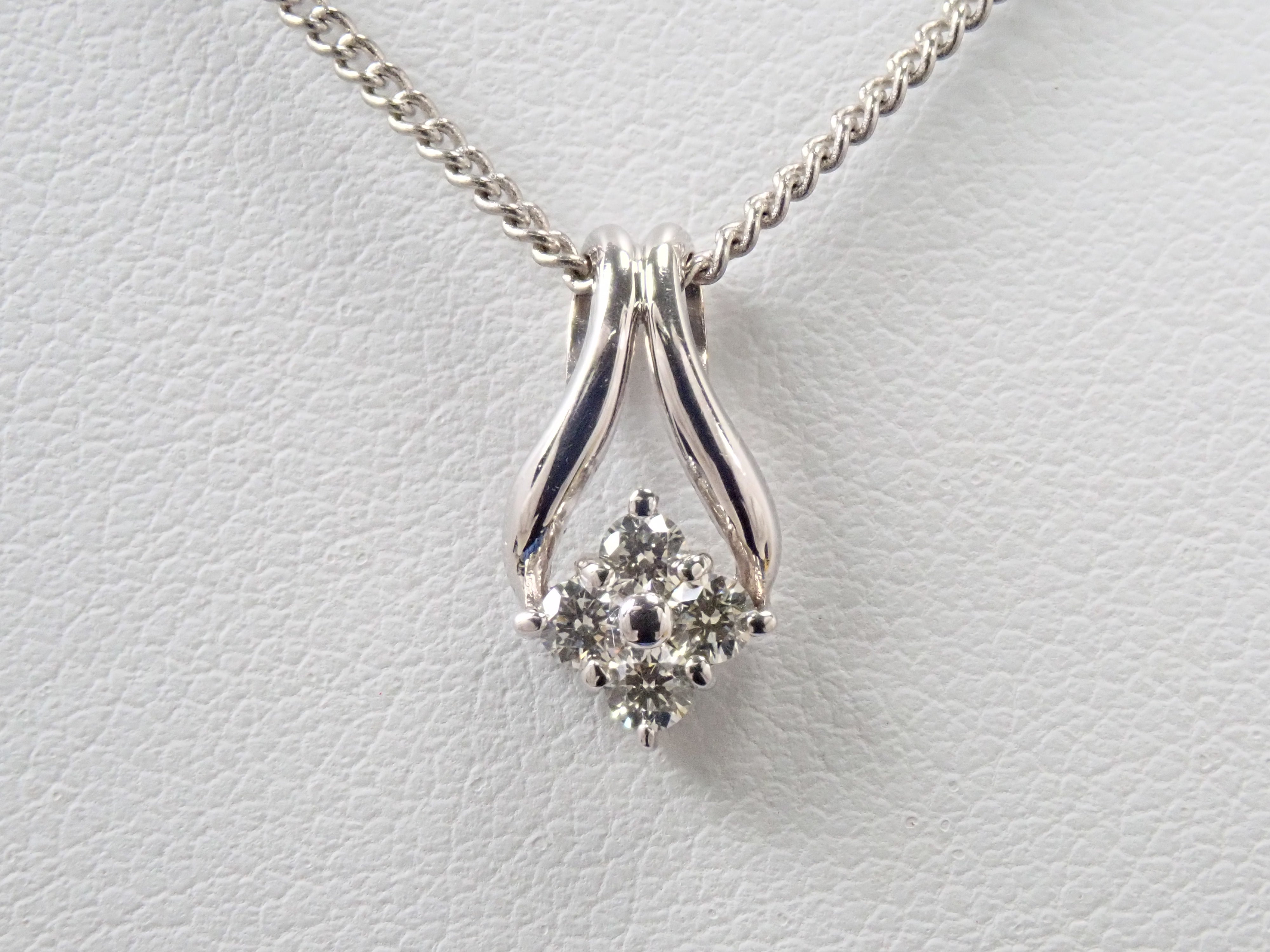 【7/20 22時販売】【カラフリ】K18 ダイヤモンド 0.15ct ペンダントトップ(ネックレストップ)