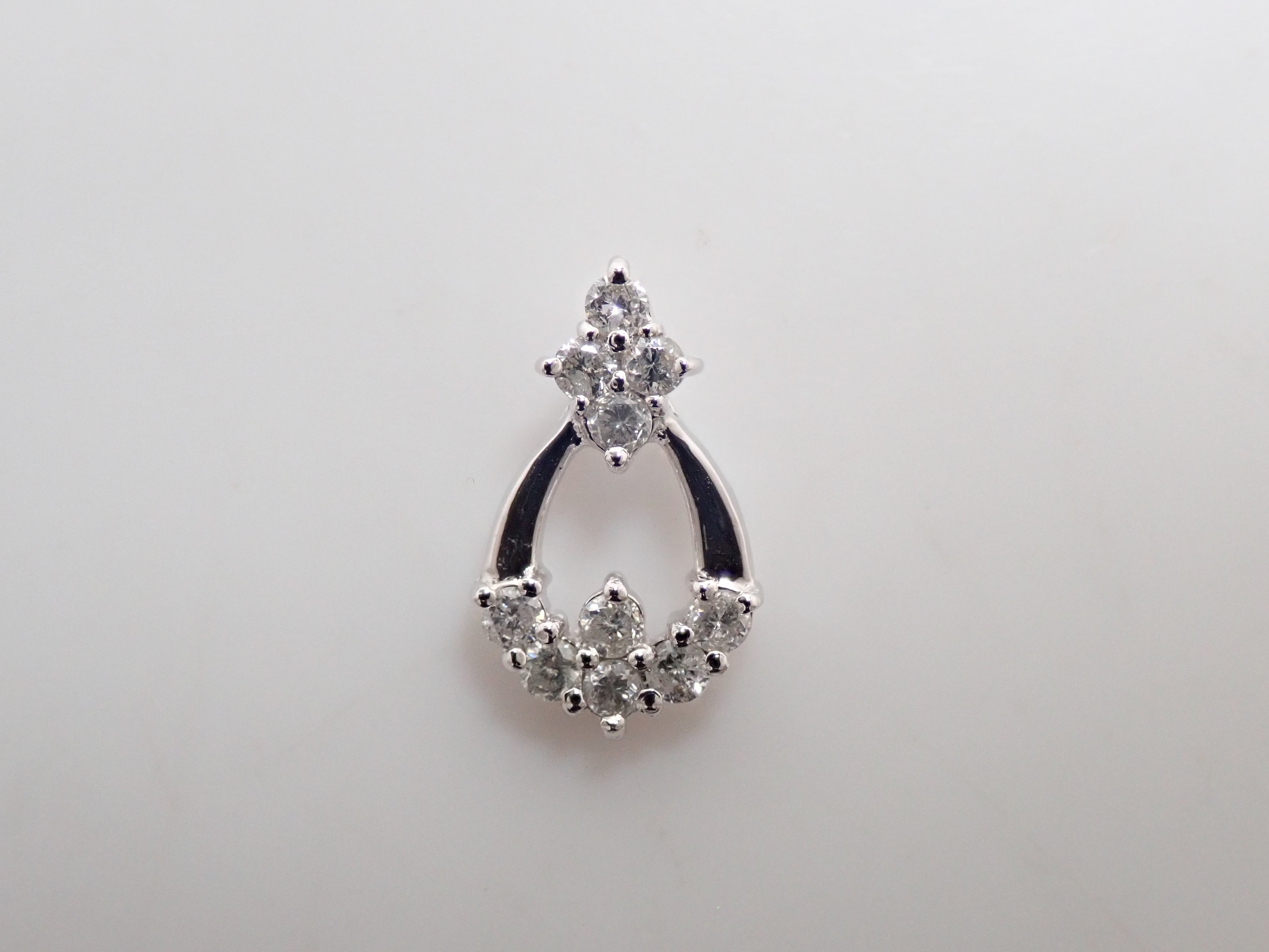 【7/20 22時販売】【カラフリ】K18WG ダイヤモンド 0.2ct ペンダントトップ(ネックレストップ)