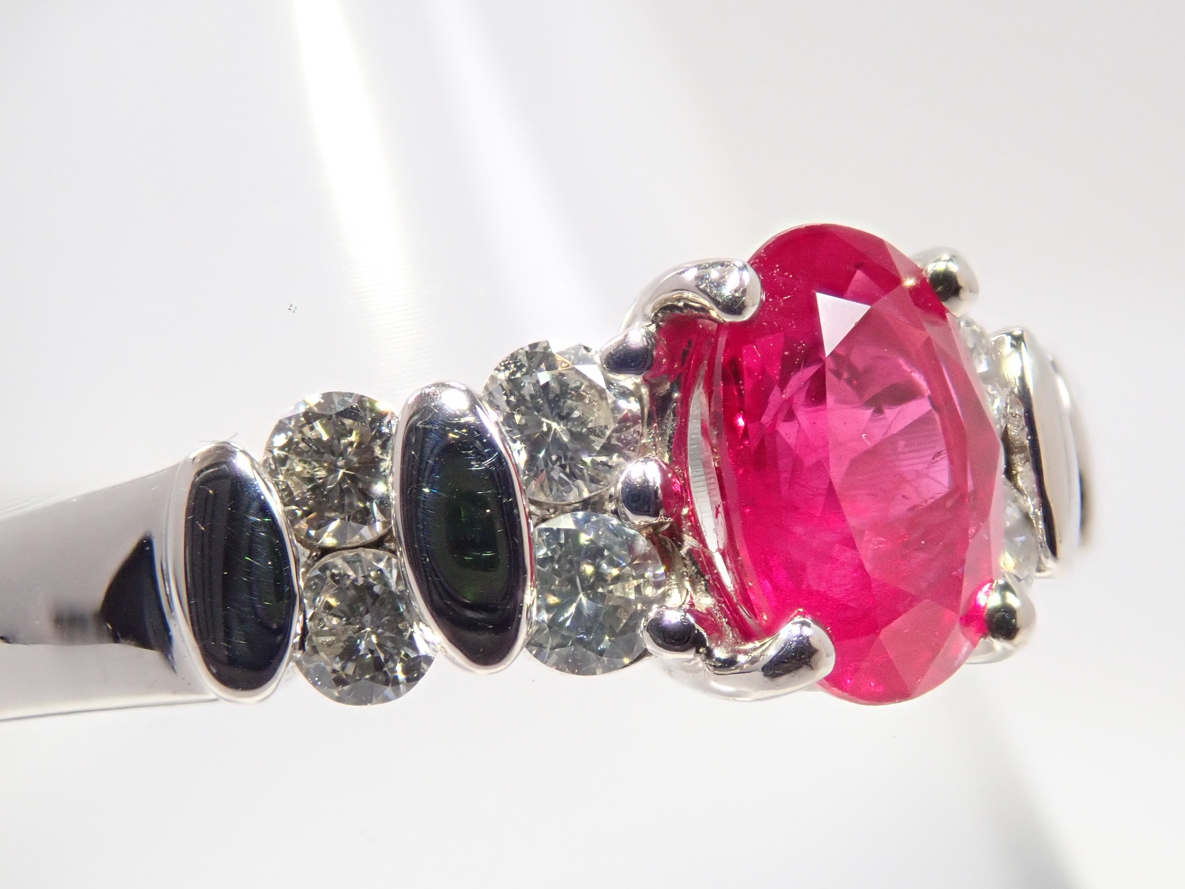 Pt900 ビルマ産ルビー 1.07ct リング
