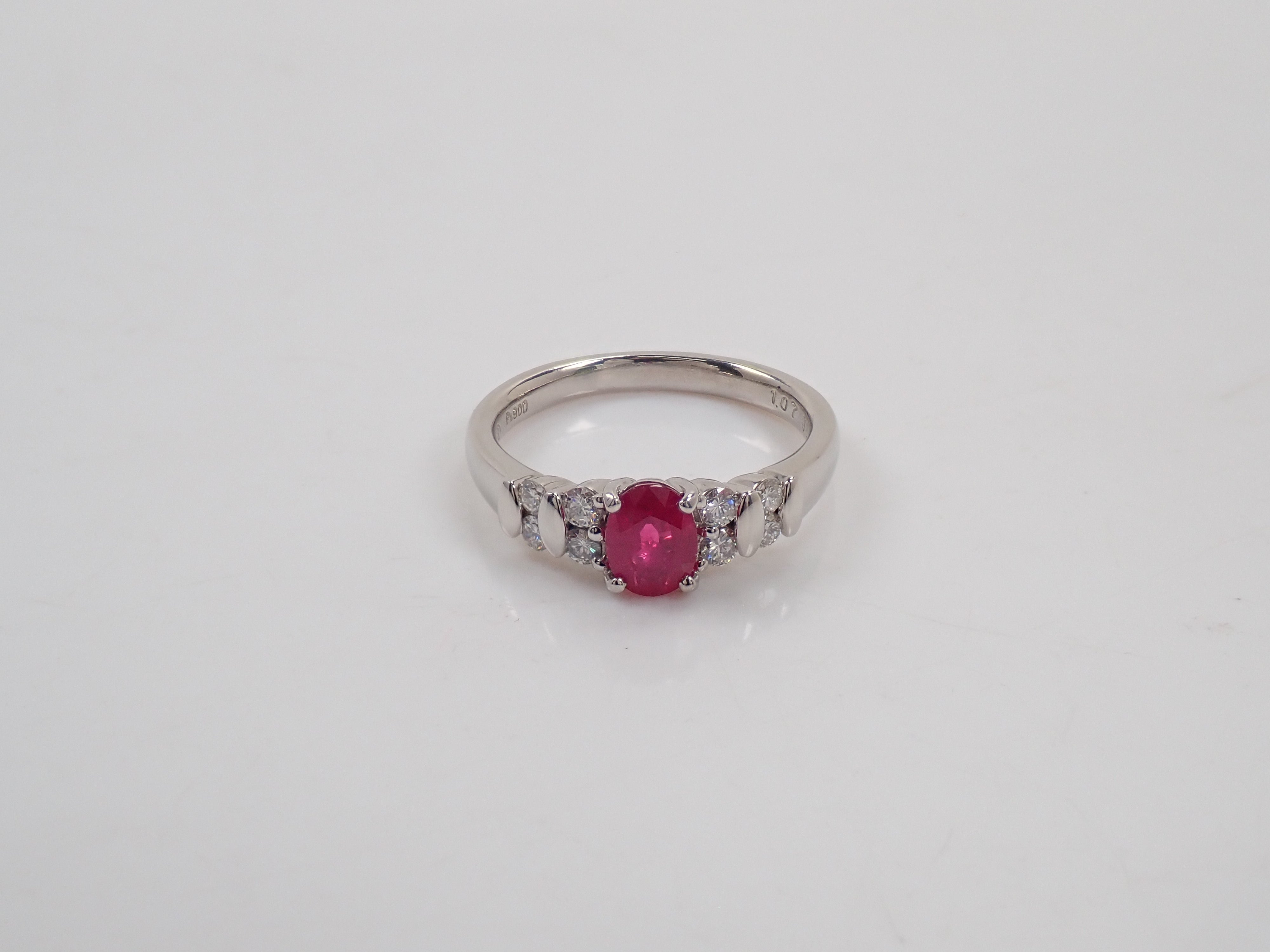 Pt900 ビルマ産ルビー 1.07ct リング