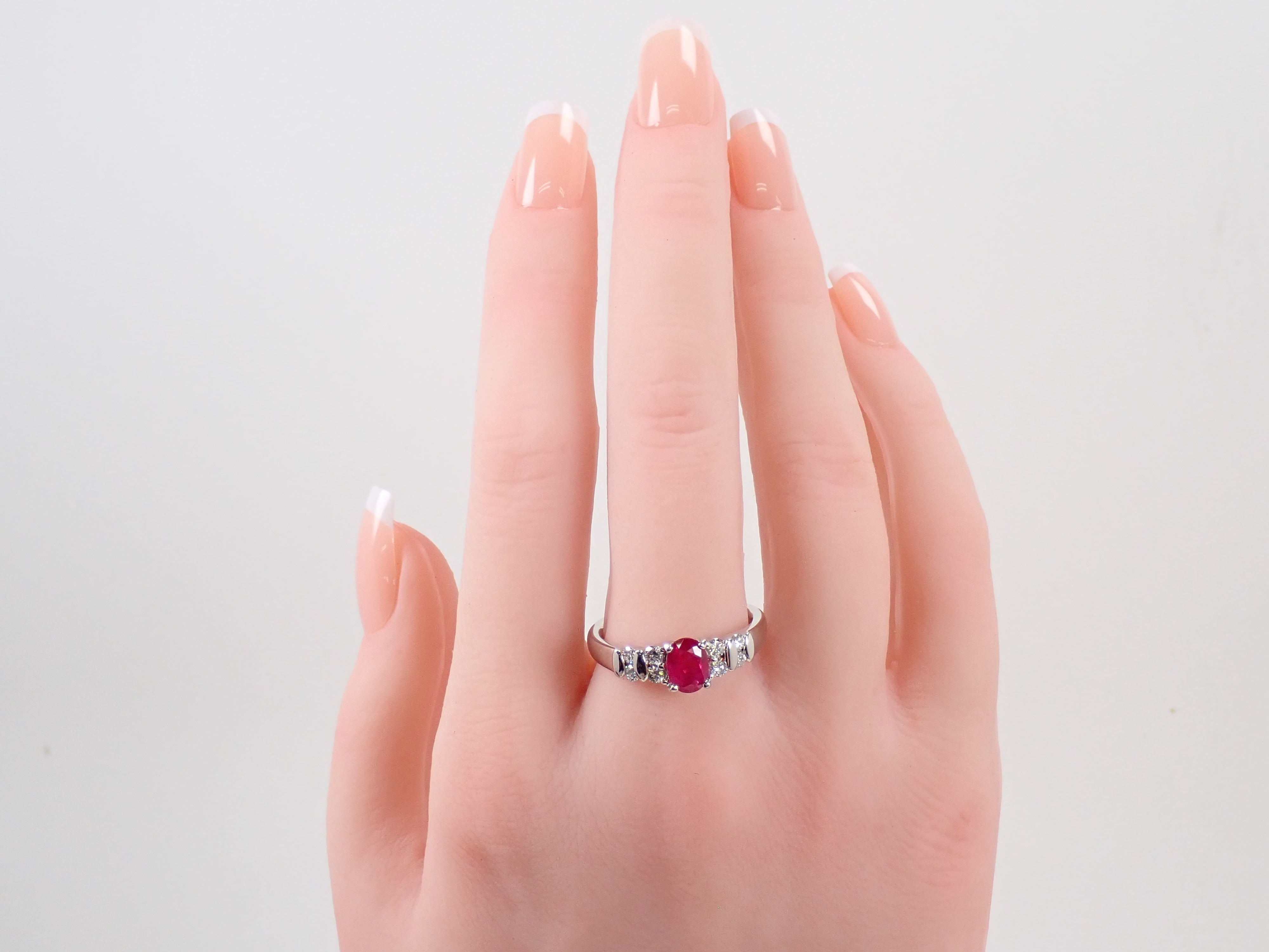 Pt900 ビルマ産ルビー 1.07ct リング