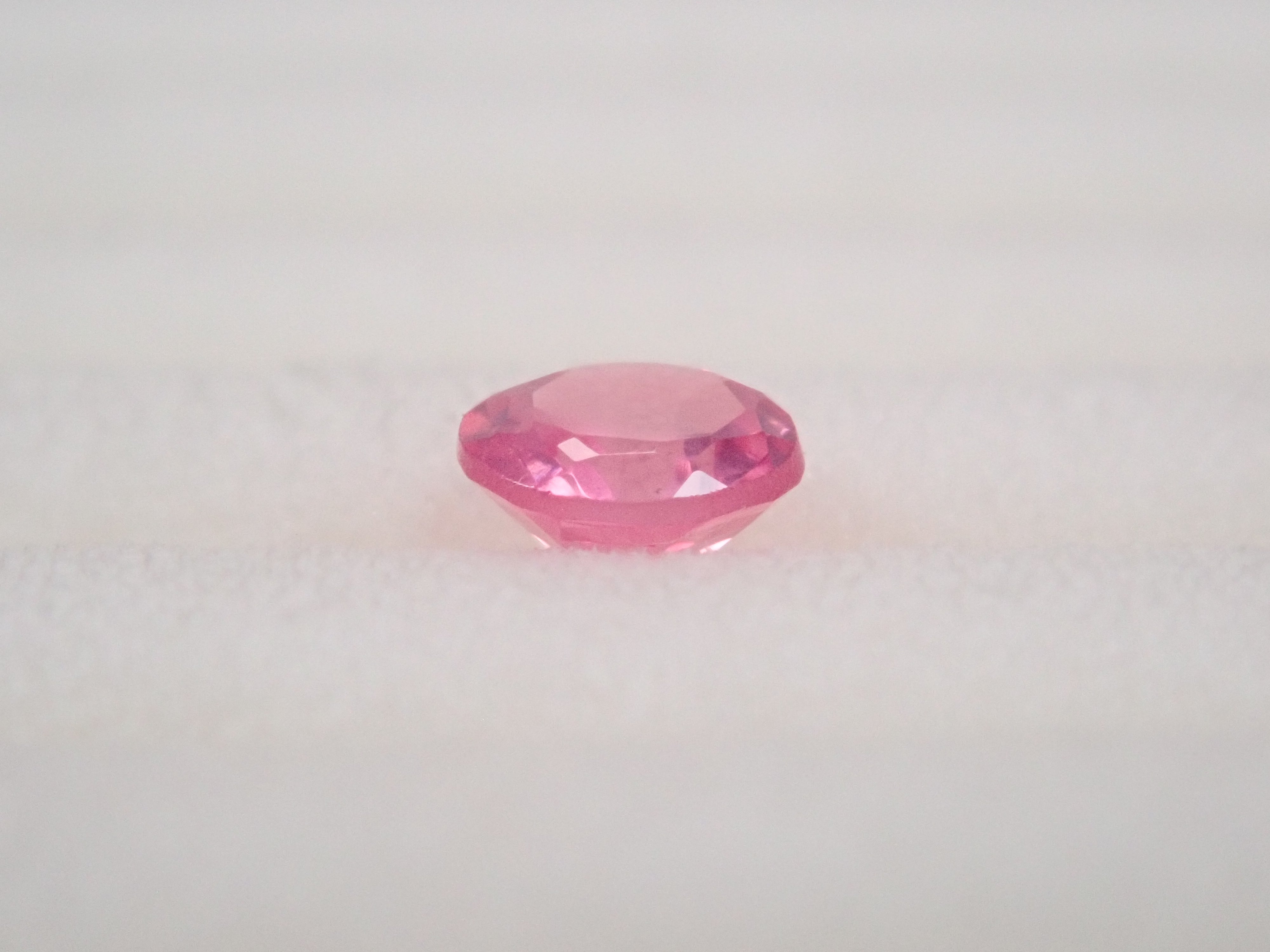 【12563754掲載】タンザニア産アヤナスピネル(ホットピンクスピネル) 0.107ctルース