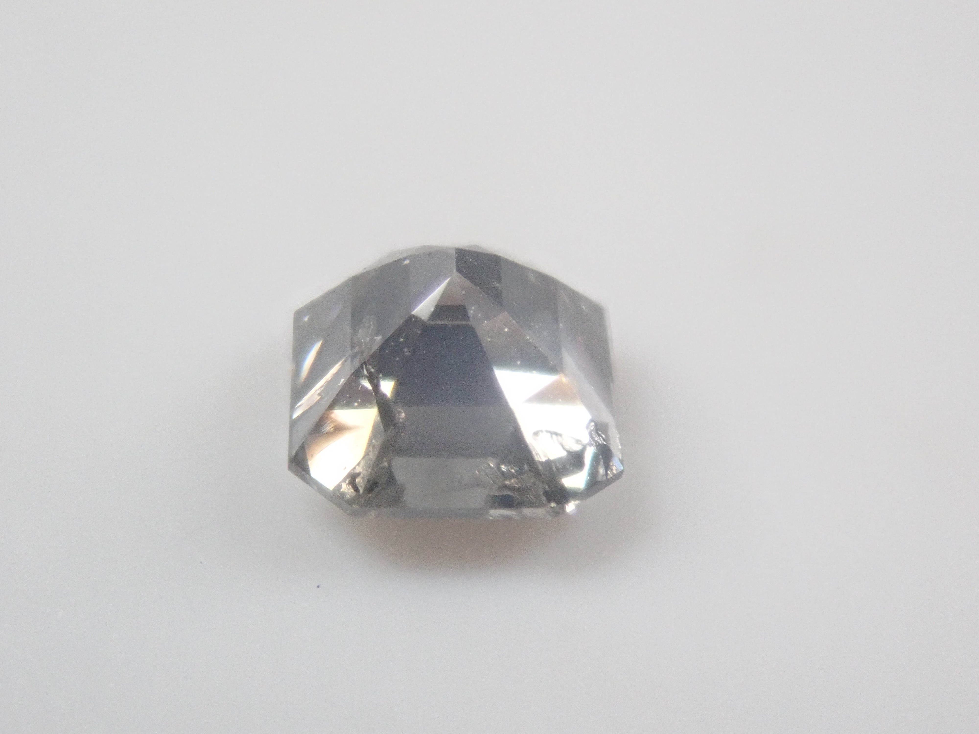 【抽選販売0718_01】ファンシーグレーダイヤモンド 0.380ctルース(FANCY GRAY, I-3) GIA