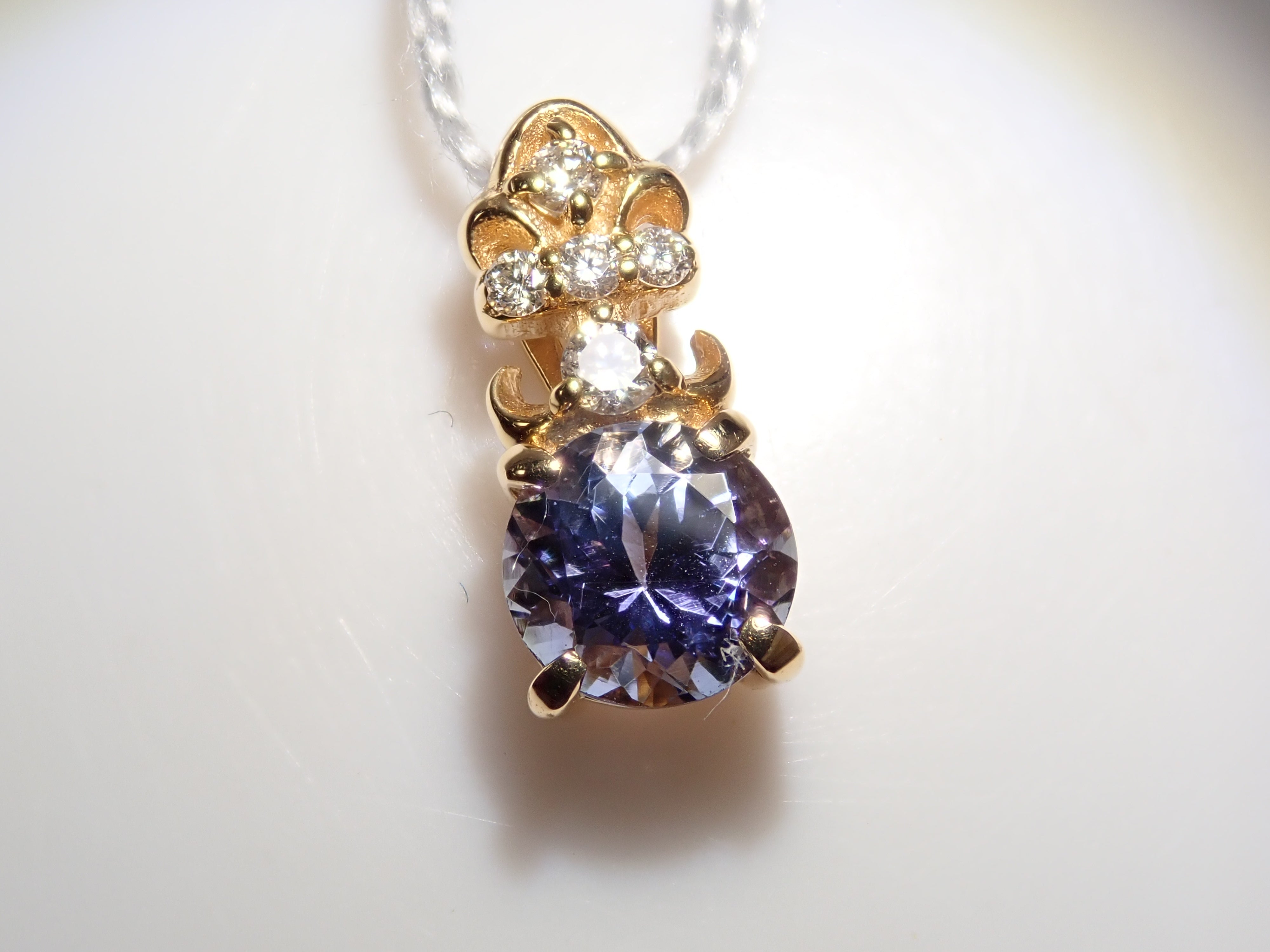 K18YG タンザナイト 0.344ct ペンダントトップ(ネックレストップ)