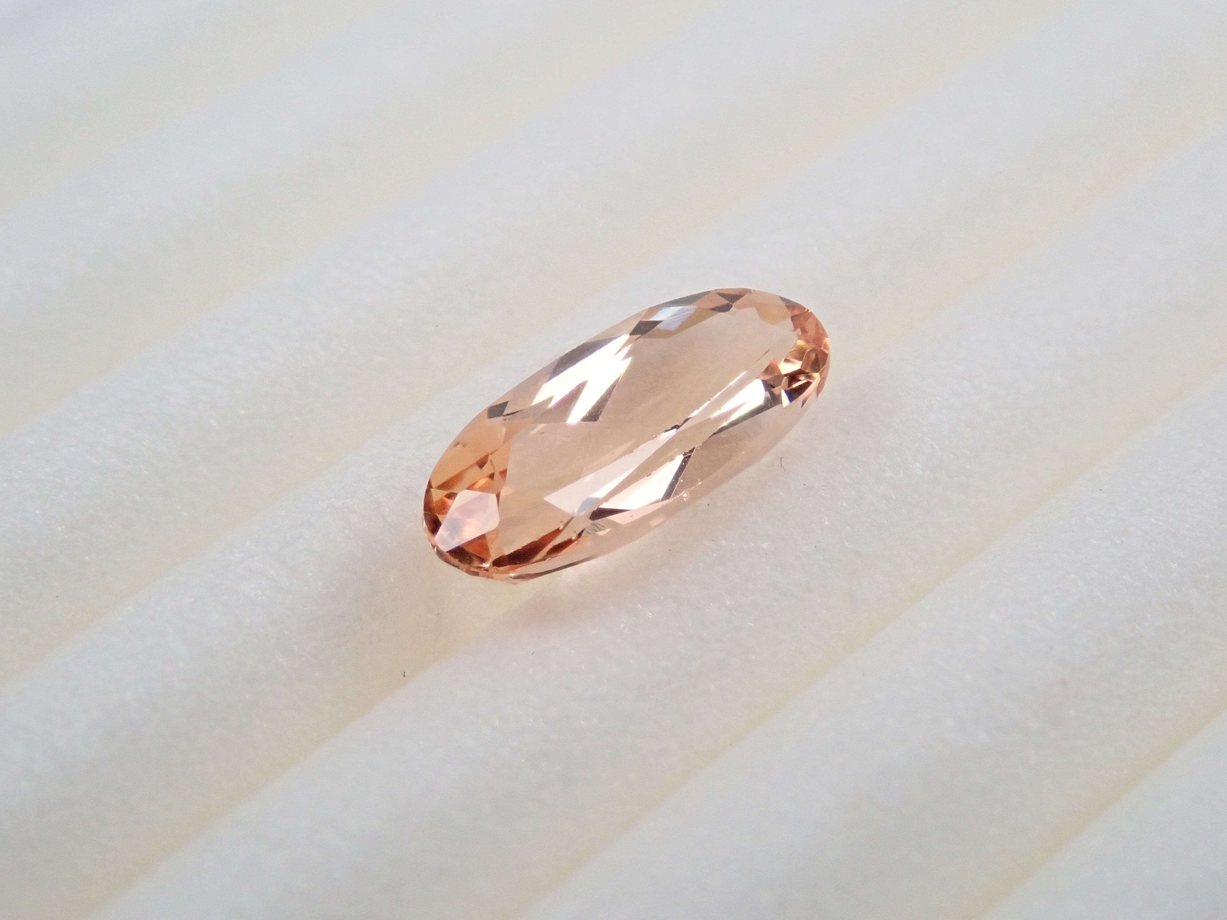 ブラジル産インペリアルトパーズ 3.287ctルース