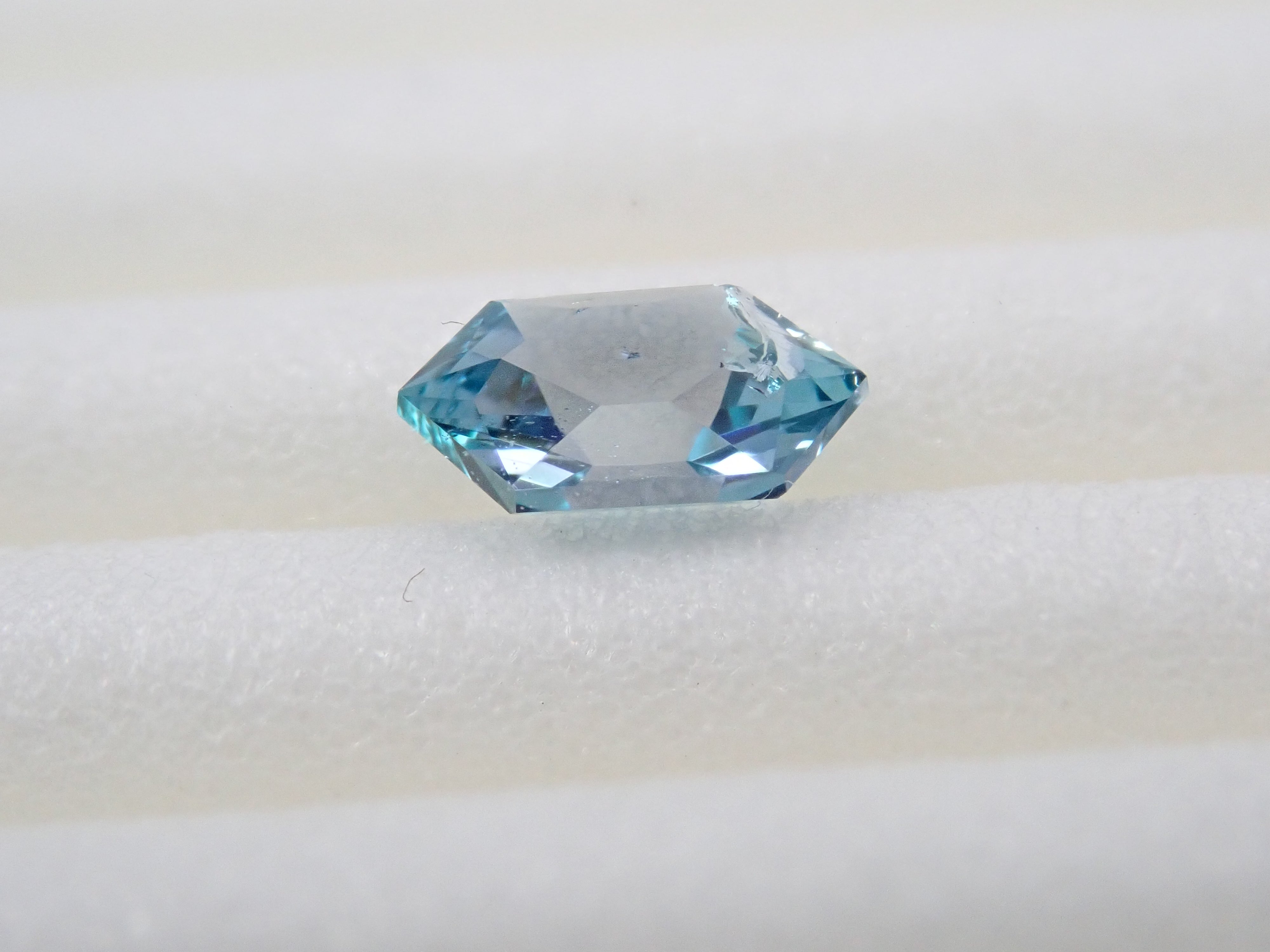 【12544254掲載】コーネルピン 0.228ctルース