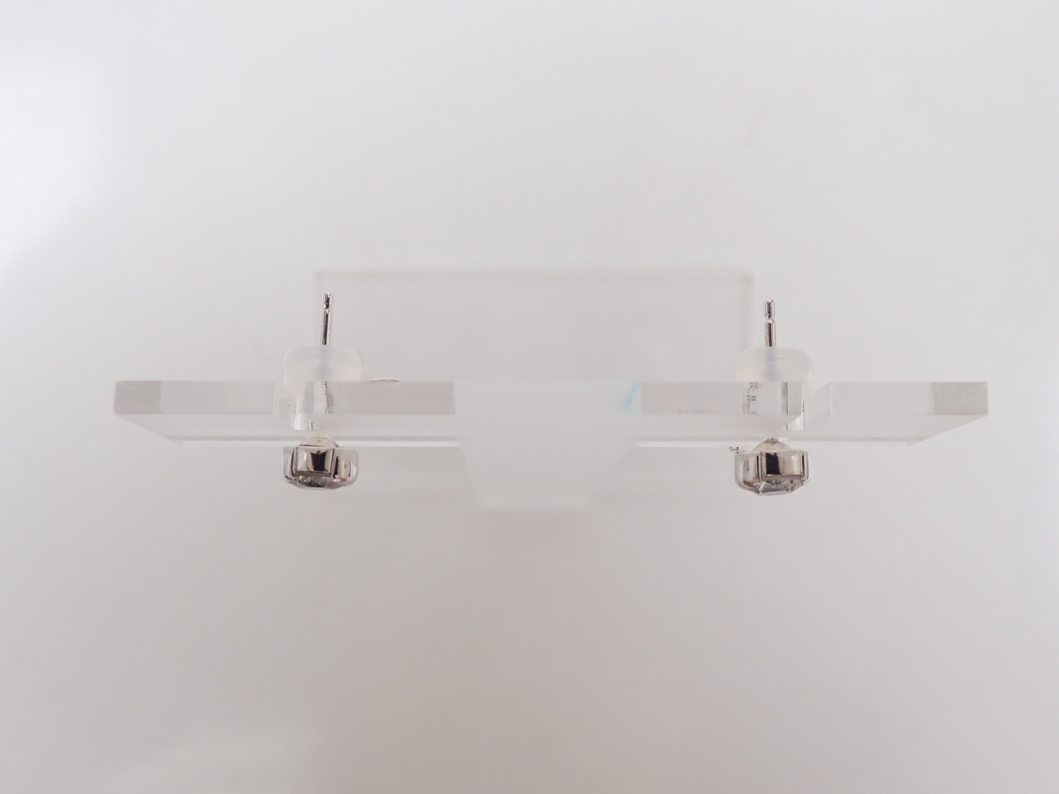 【7/30 22時販売】【カラフリ】Pt850/K14WG アップルグリーンダイヤモンド0.38ct・ダイヤモンド0.50ct ピアス 鑑別書
