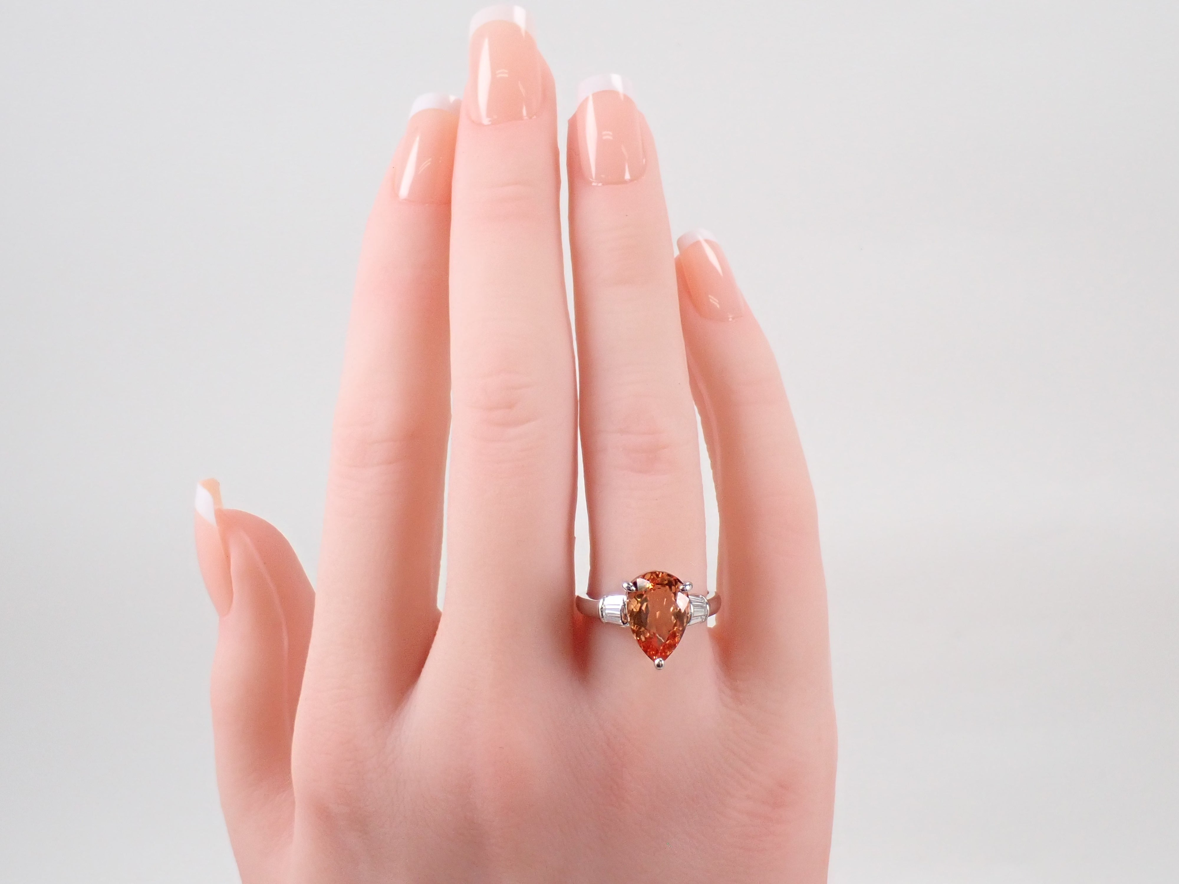 【7/29 22時販売】【カラフリ】Pt900 インペリアルトパーズ 3.88ct・ダイヤモンド0.26ct リング 鑑別書