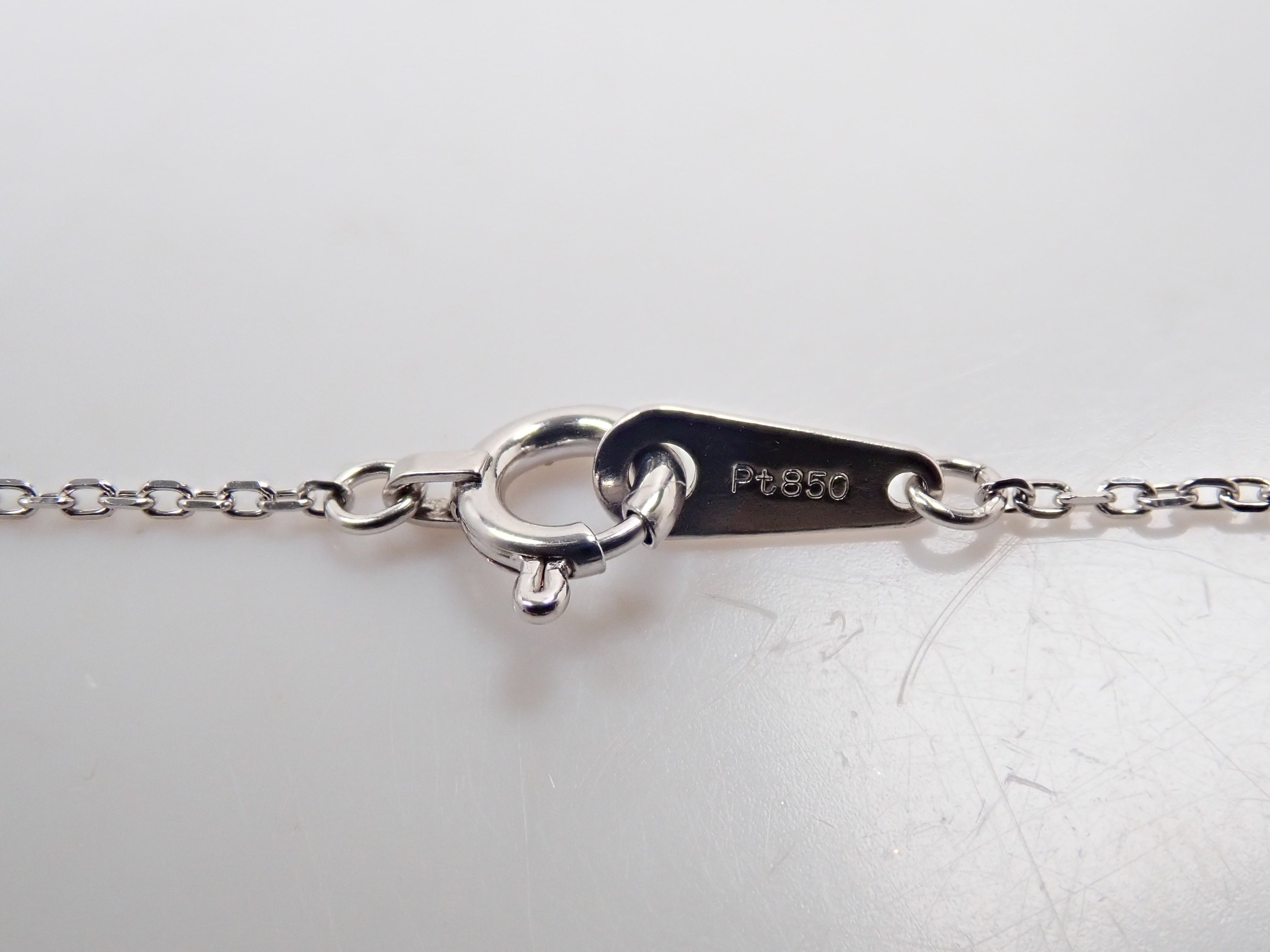 【7/26 22時販売】【カラフリ】Pt900/Pt850 ダイヤモンド 4.0mm/0.29ct 一粒ペンダント(ネックレス)